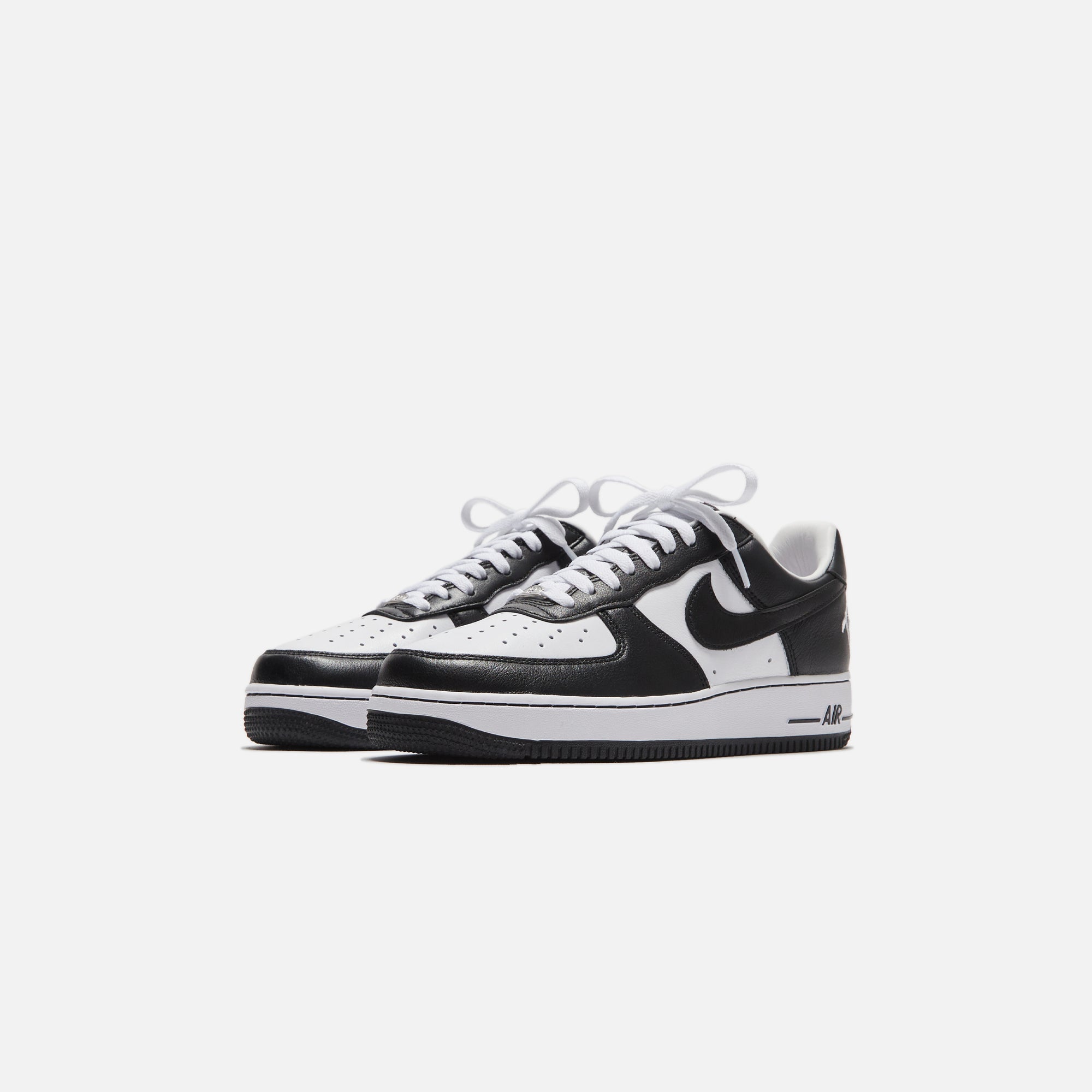 Nike x Terror Squad Air Force 1 Low - White / Black