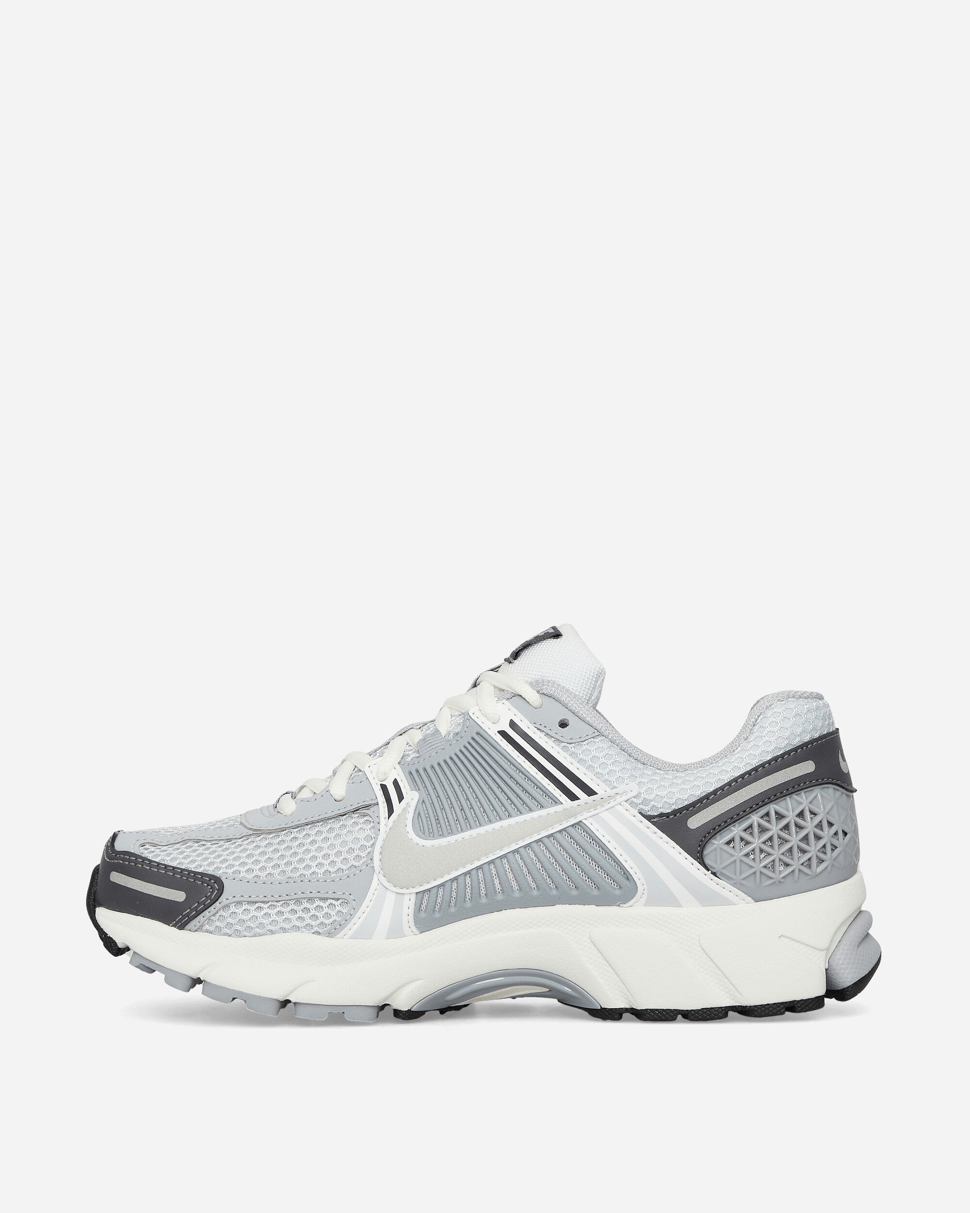 WMNS Zoom Vomero 5 Sneakers Pure Platinum / Metallic Silver