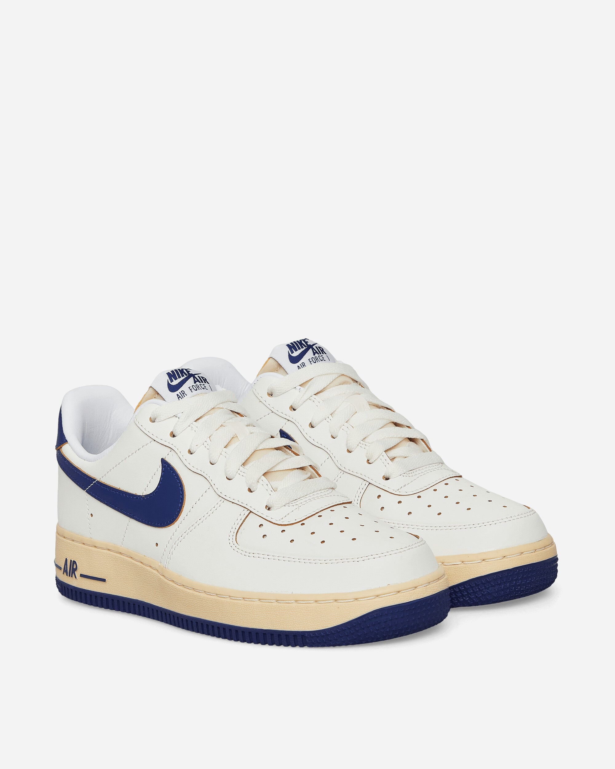 WMNS Air Force 1 '07 Sneakers Sail