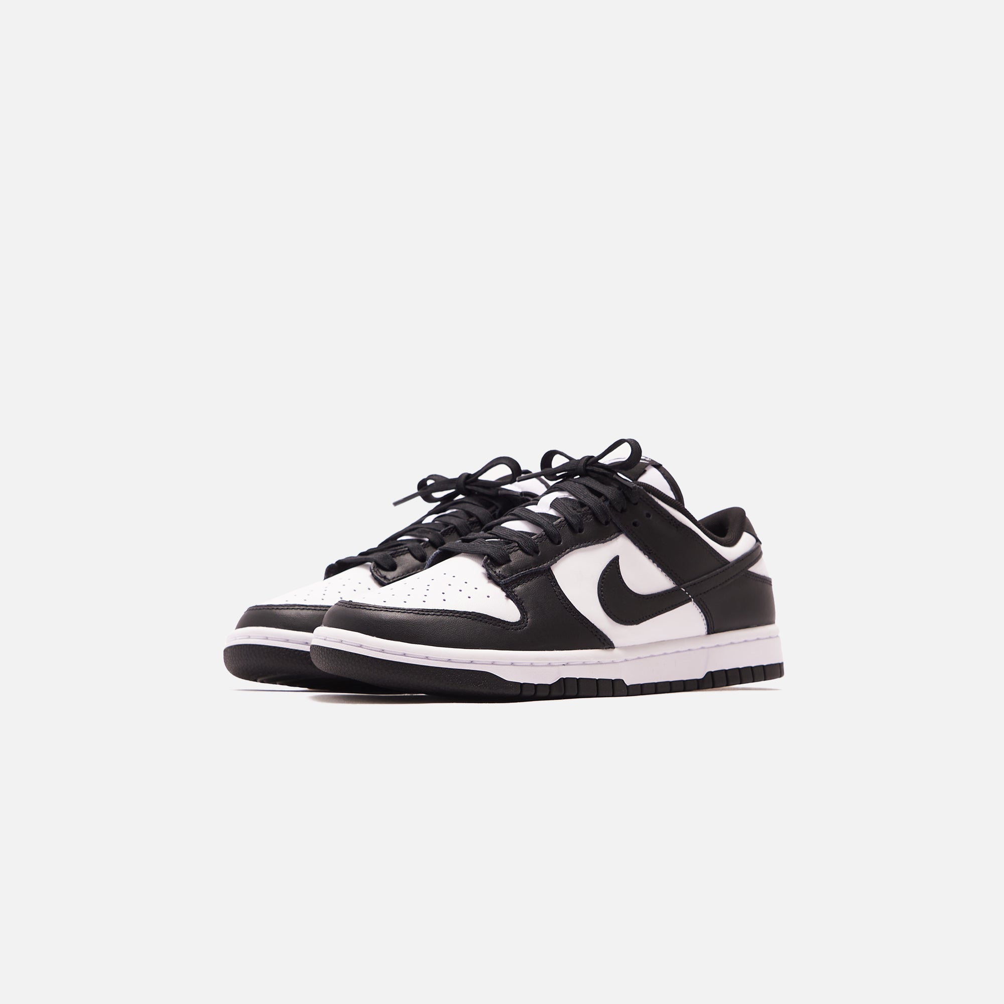 Nike Dunk Low Retro - White / Black