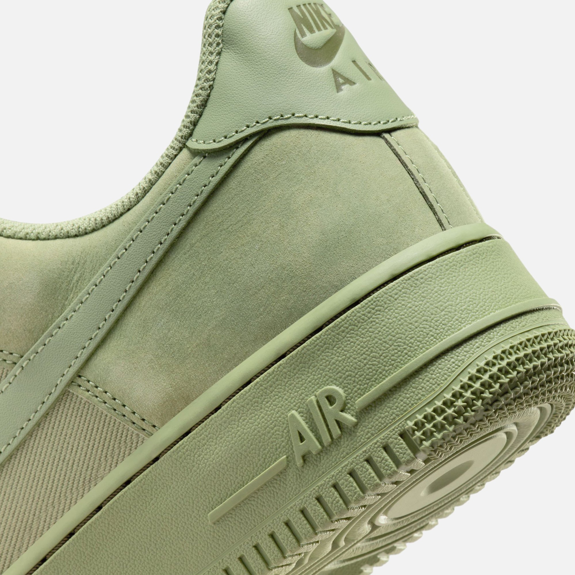 Nike Air Force 1 '07 - Oil Green / Cargo Khaki