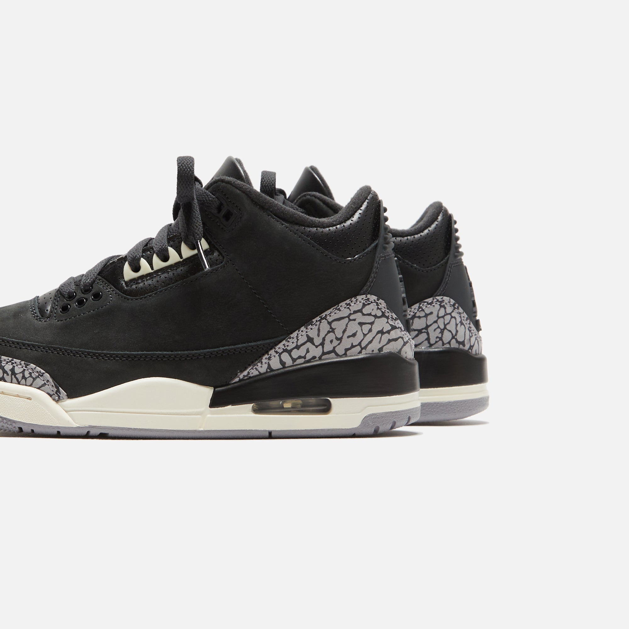 Nike WMNS Air Jordan 3 Retro - Off Noir / Black / Coconut Milk