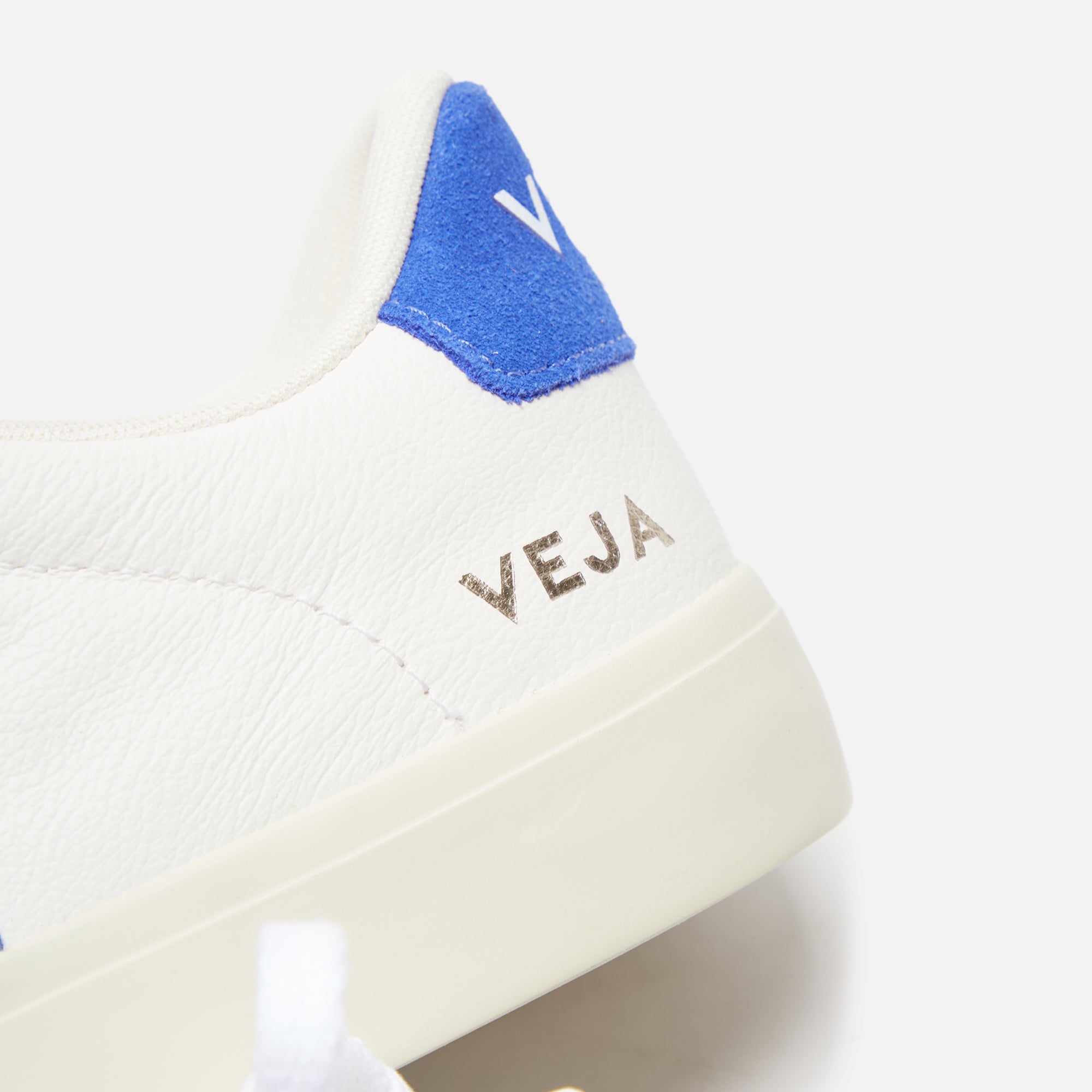 Veja WMNS Campo - Extra White / Paros