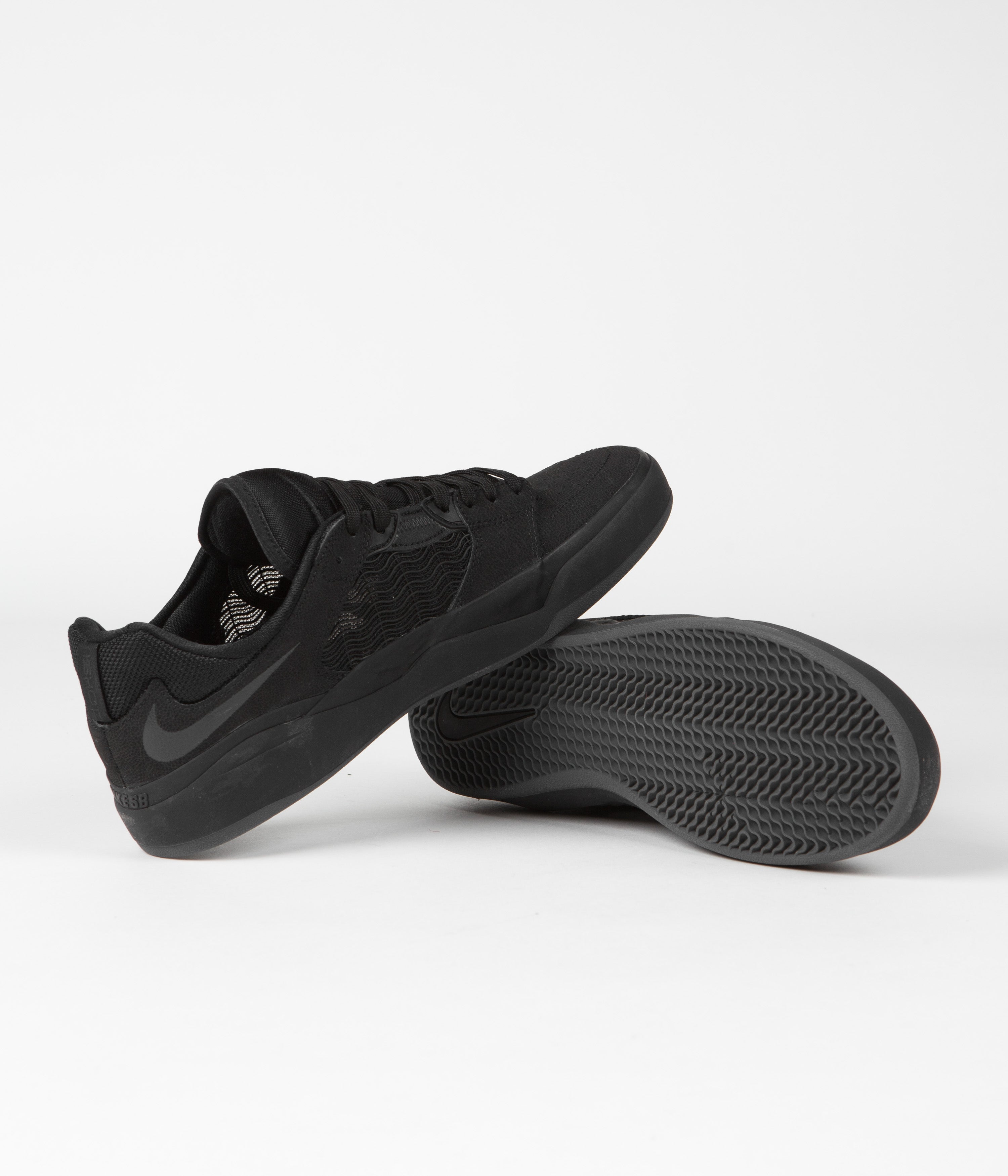 Nike SB Ishod Premium Shoes - Black / Black - Black - Black