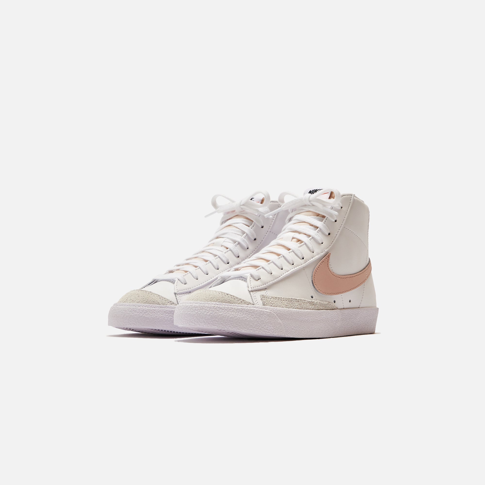 Nike WMNS Blazer Mid `77 - White / Pink Oxford / Black / Summit White