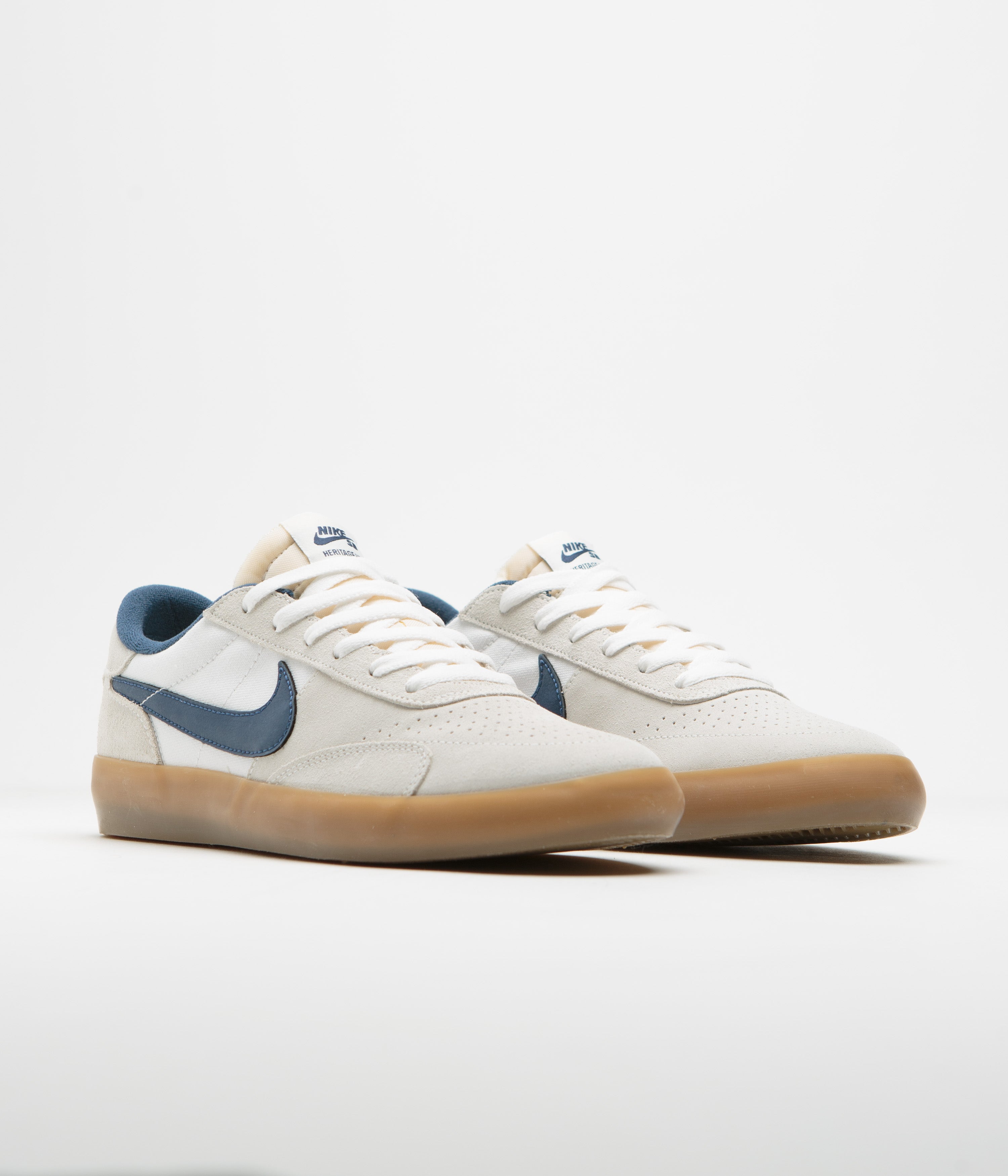 Nike SB Heritage Vulc Shoes - Summit White / Navy - White - Gum Light Brown