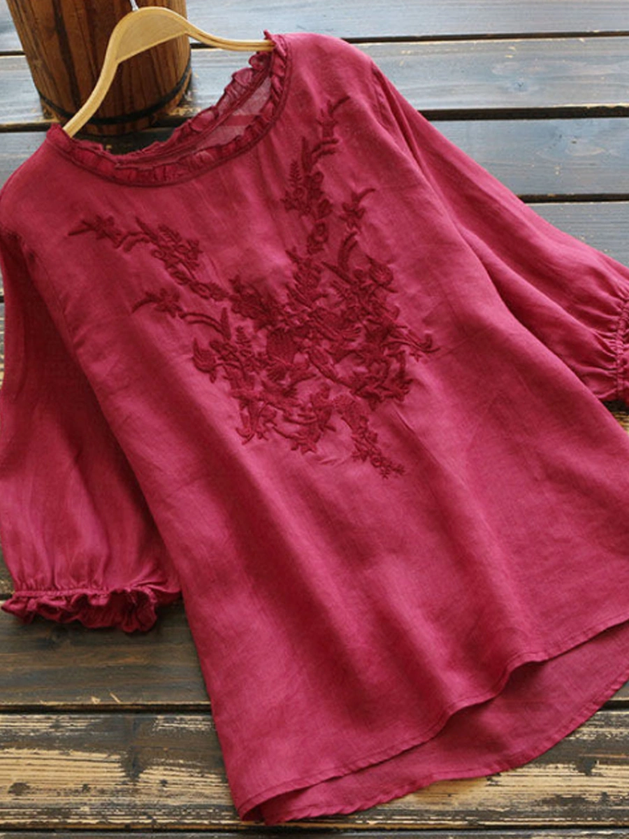 Ladies Round Neck Cotton Embroidered Casual Short-sleeved Blouse