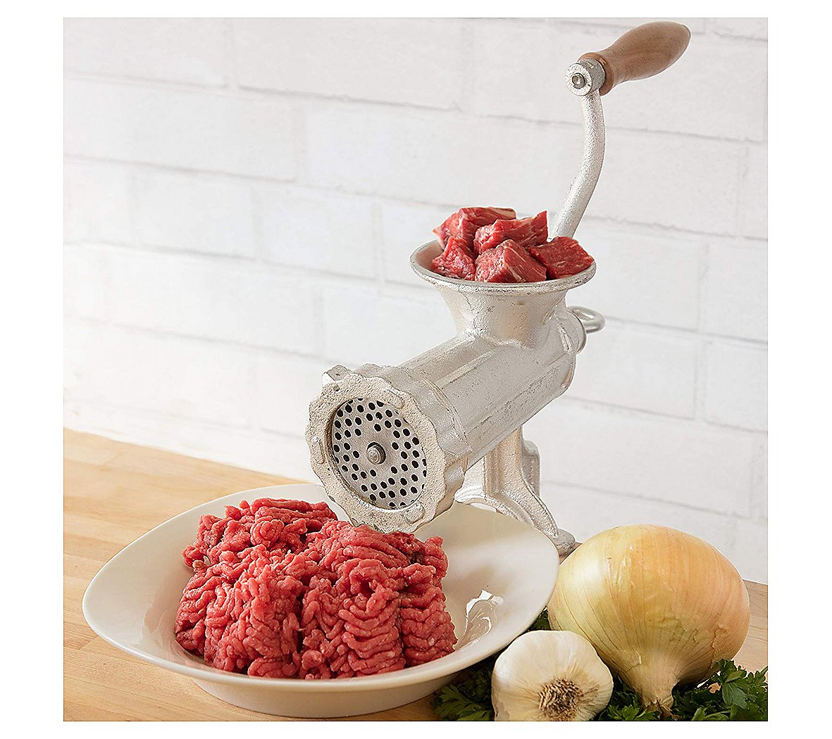 Bene Casa Cast Iron Manual Meat Grinder with Wo oden Handle