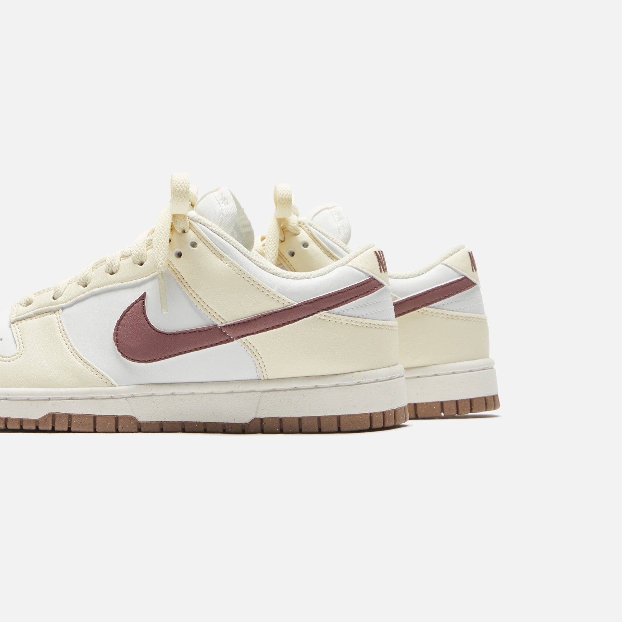 Nike WMNS Dunk Low Next Nature - Coconut Milk / Smokey