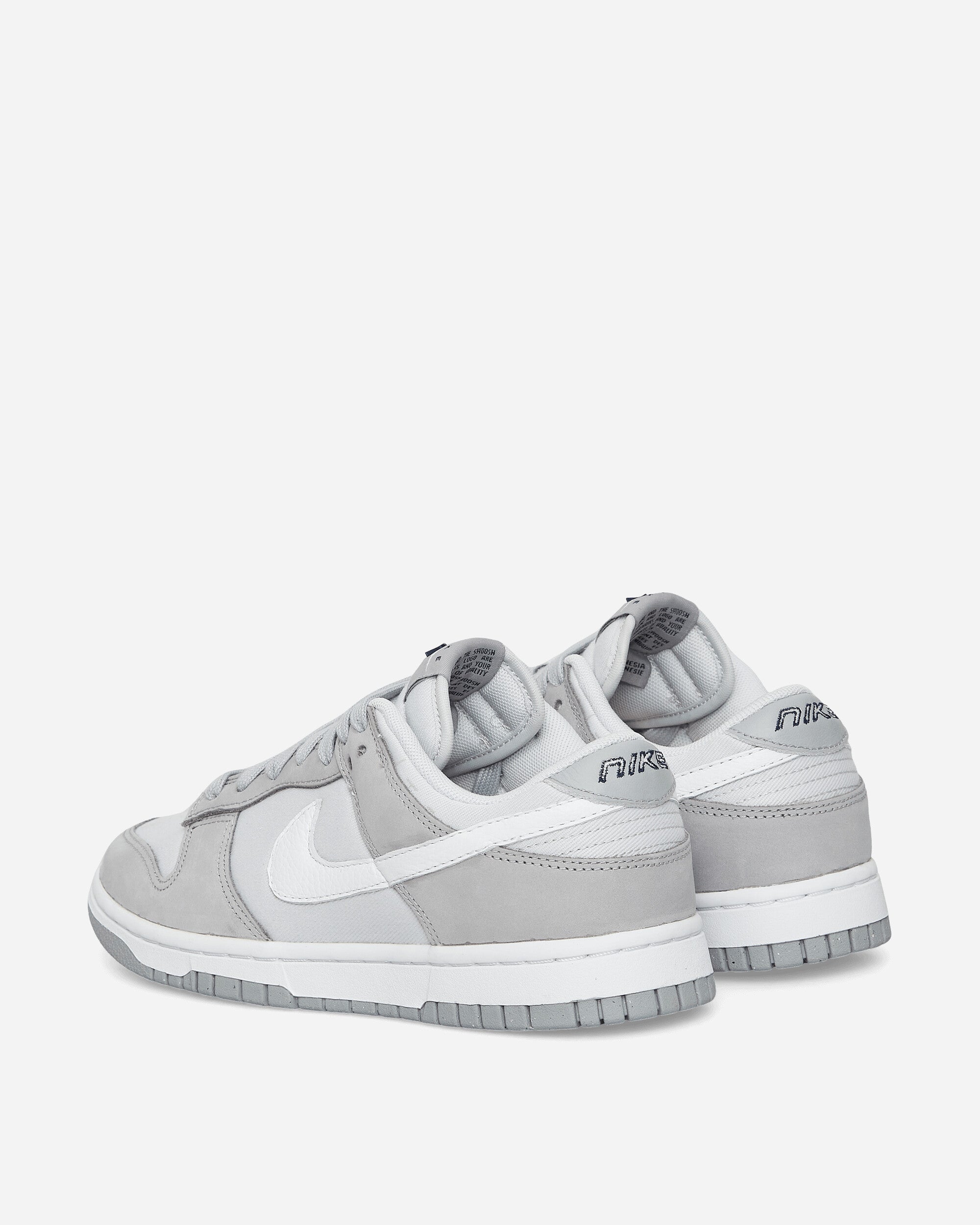 WMNS Dunk Low Retro Sneakers Light Smoke Grey / White