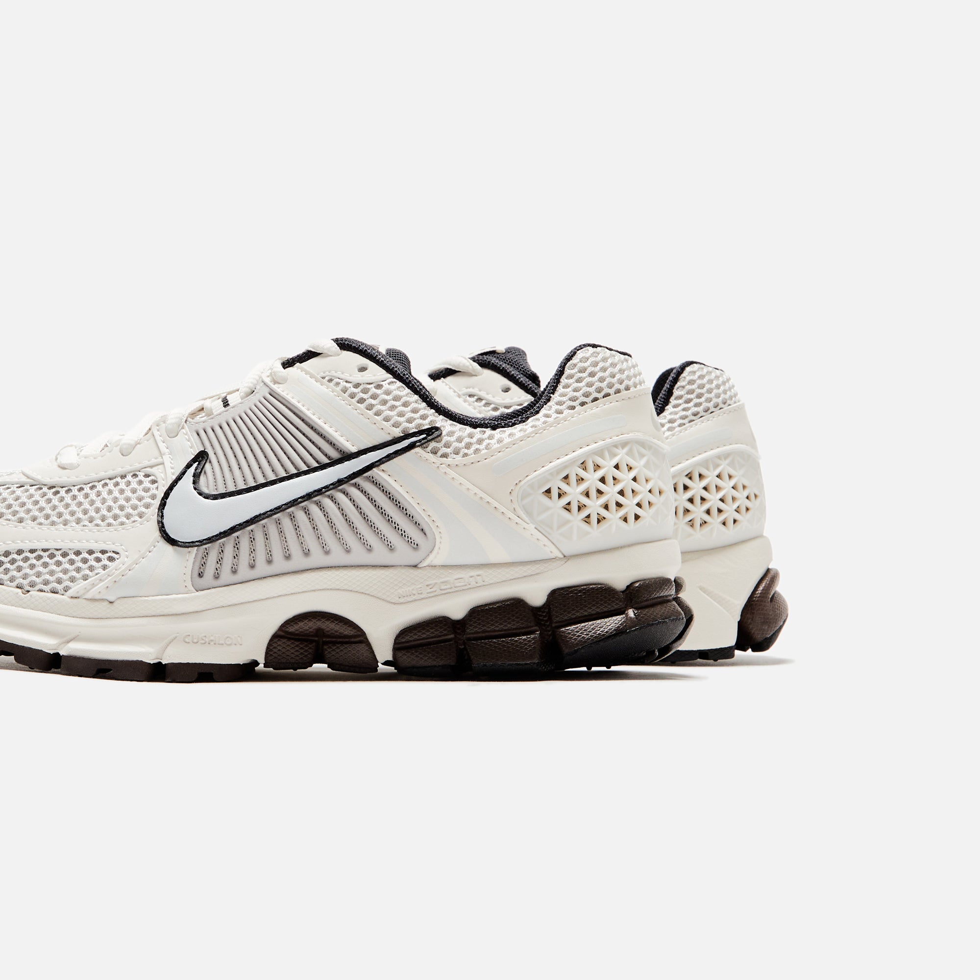 Nike WMNS Zoom Vomero 5 - Phantom / Metallic Platinum