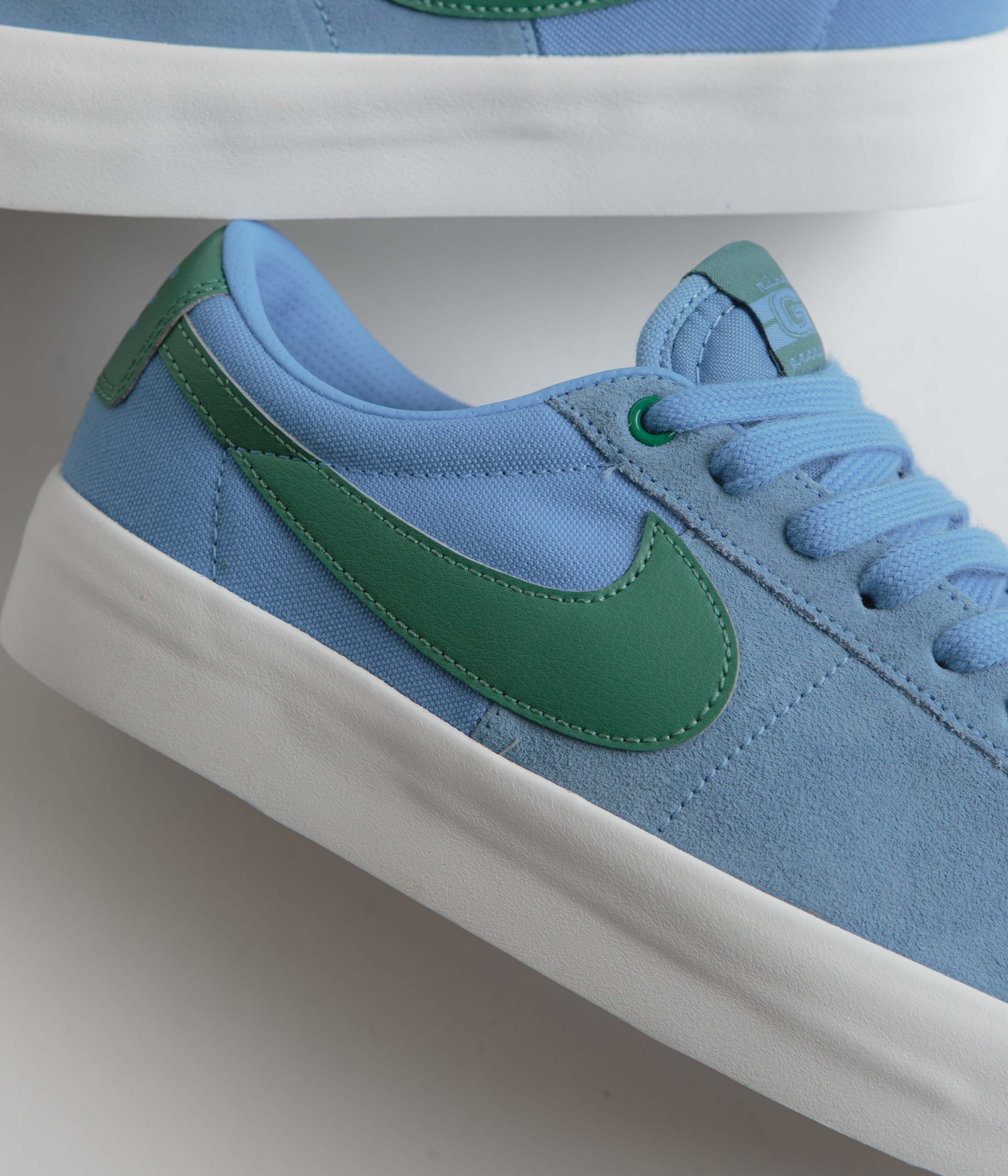 Nike SB Blazer Low Pro GT Shoes - University Blue / Bicoastal