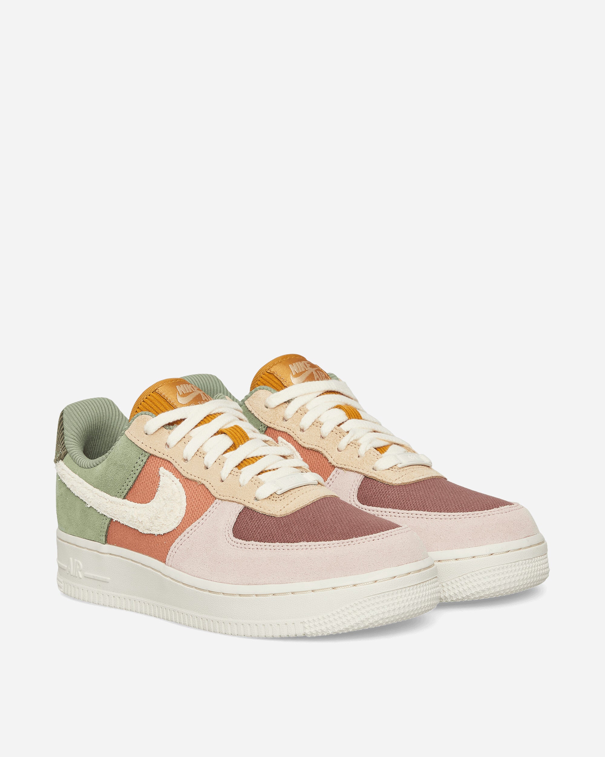 WMNS Air Force 1 '07 LX Sneakers Oil Green / Pale Ivory