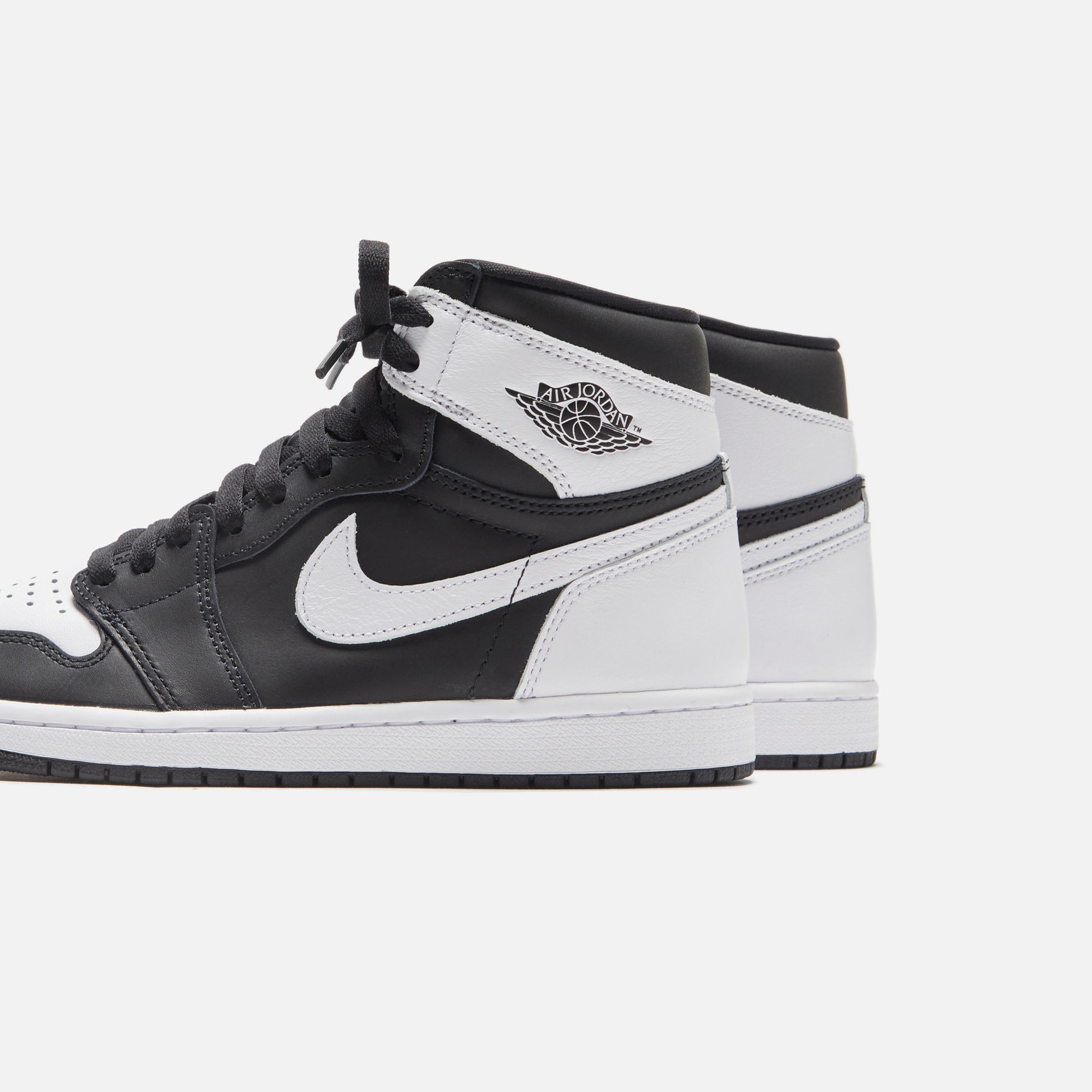 Nike Air Jordan 1 Retro High OG - Black / White / White