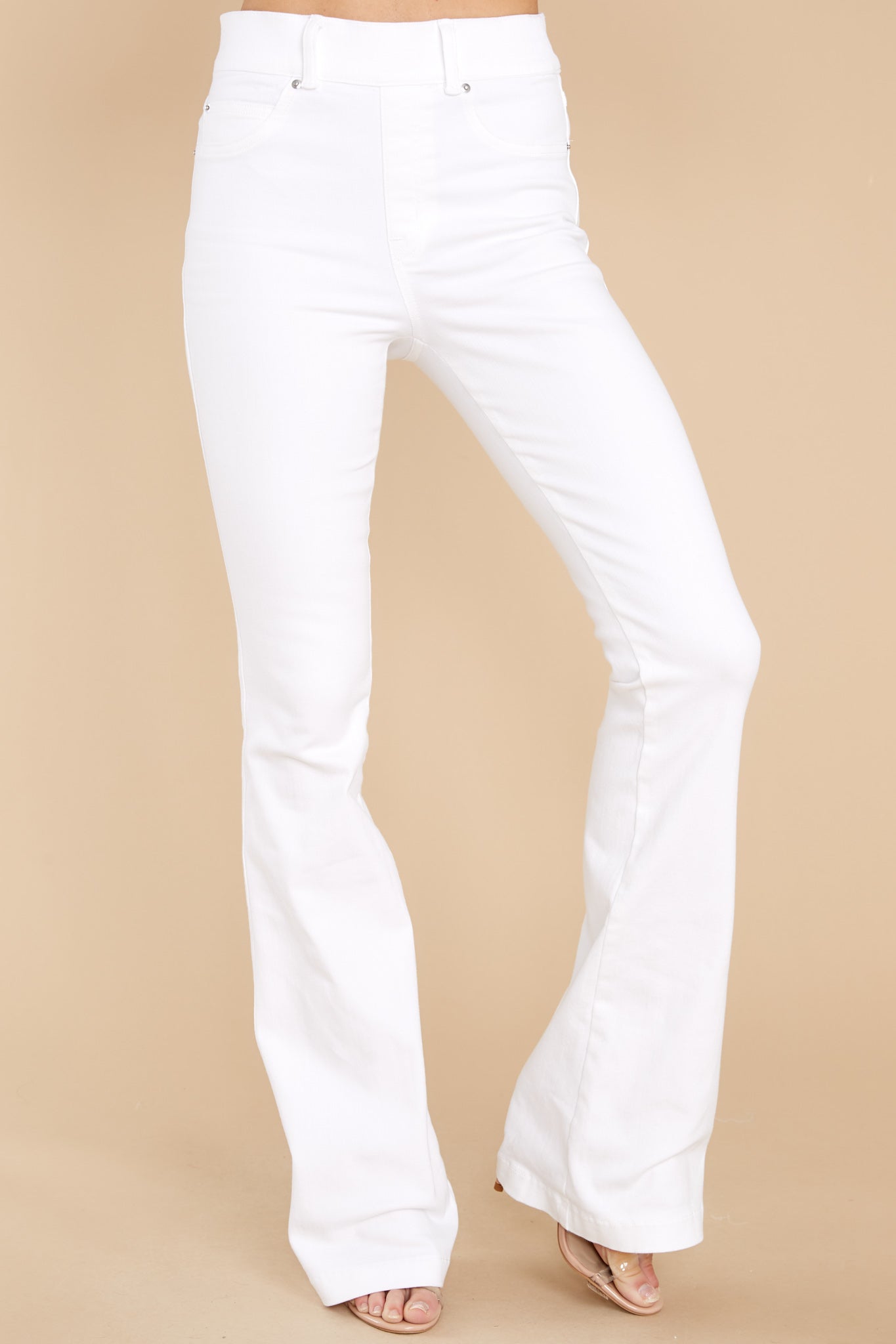 White on sale flare jeggings