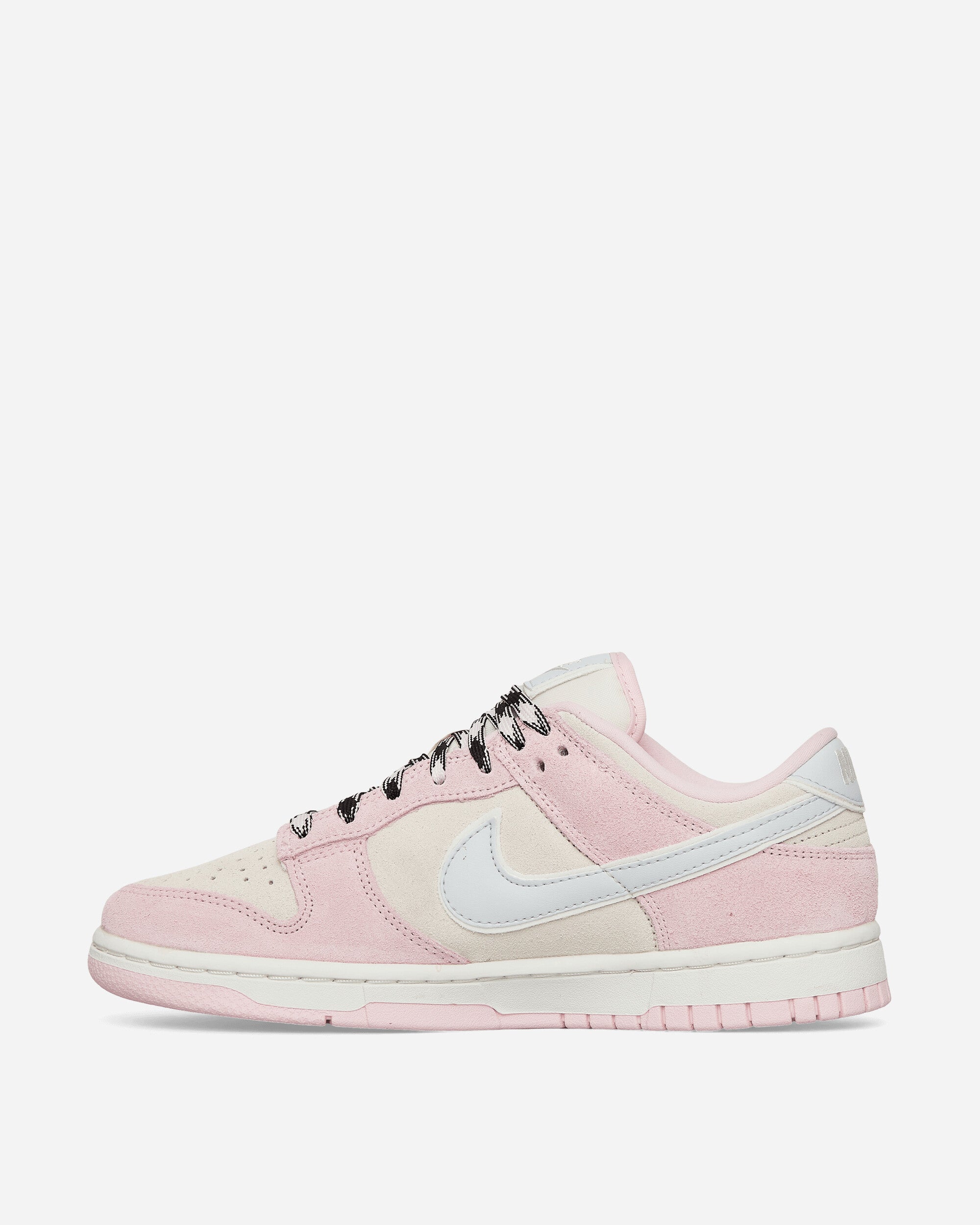 WMNS Dunk Low LX Sneakers Pink Foam