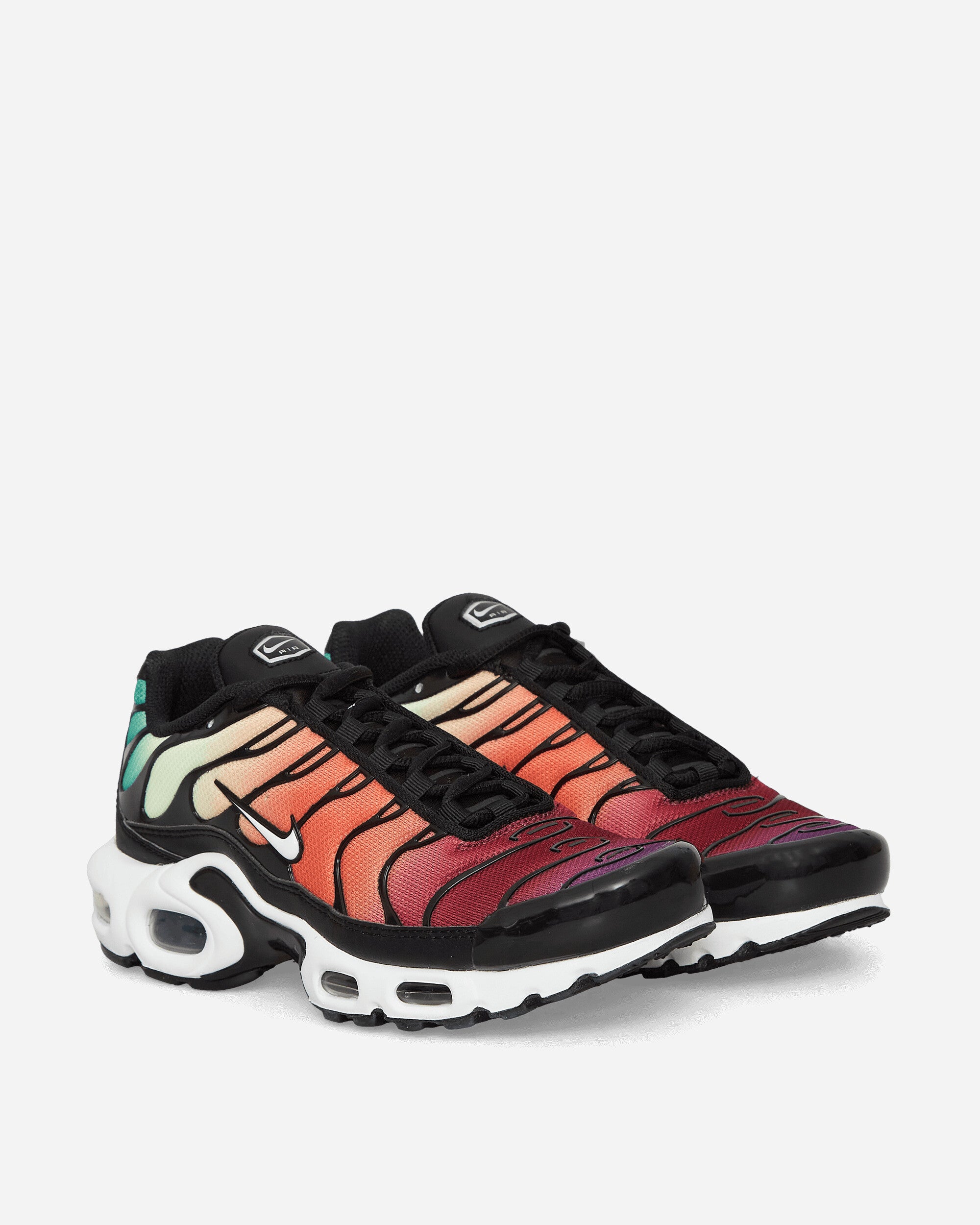 WMNS Air Max Plus Sneakers Black / Viotech / Team Red