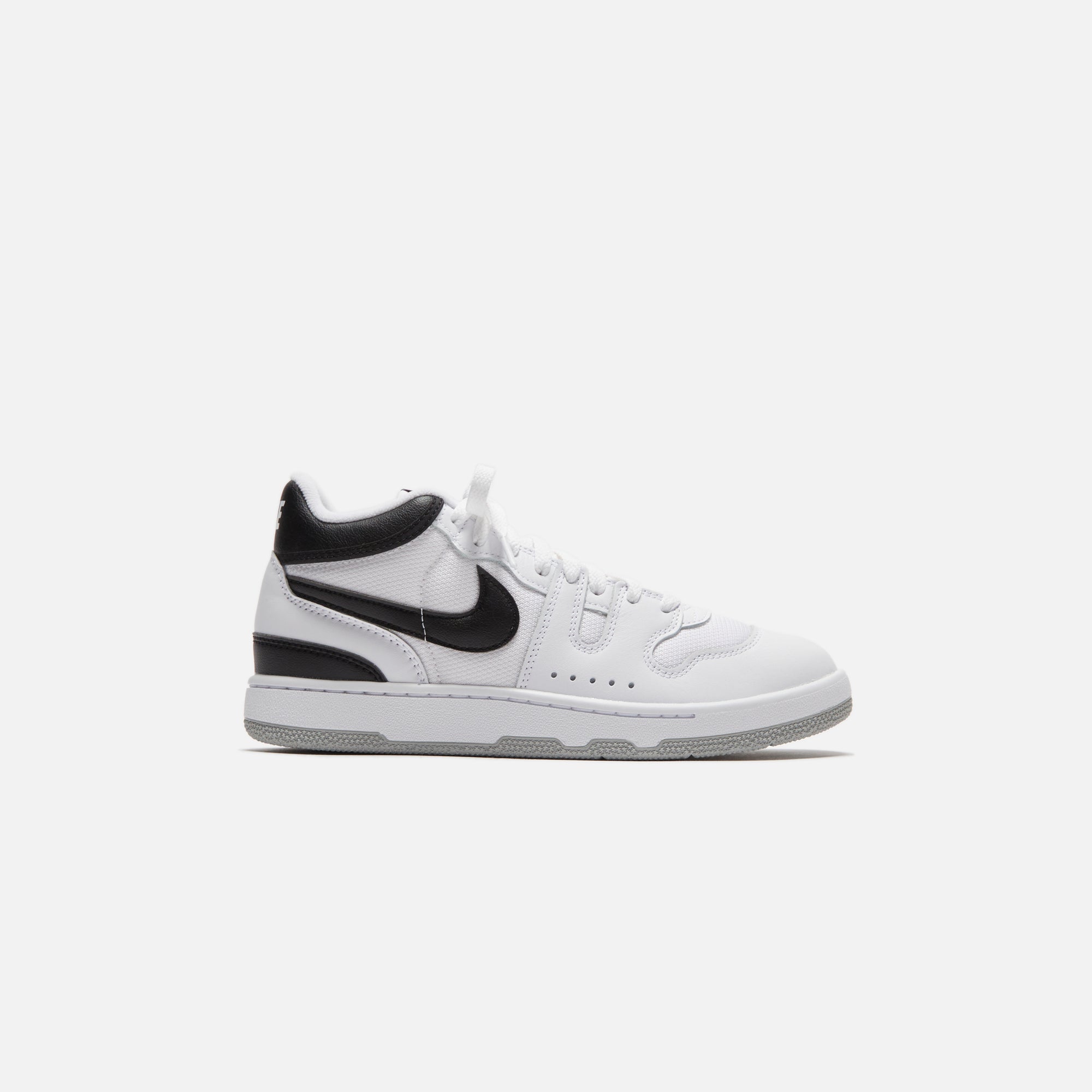 Nike Attack QS SP - White / Black