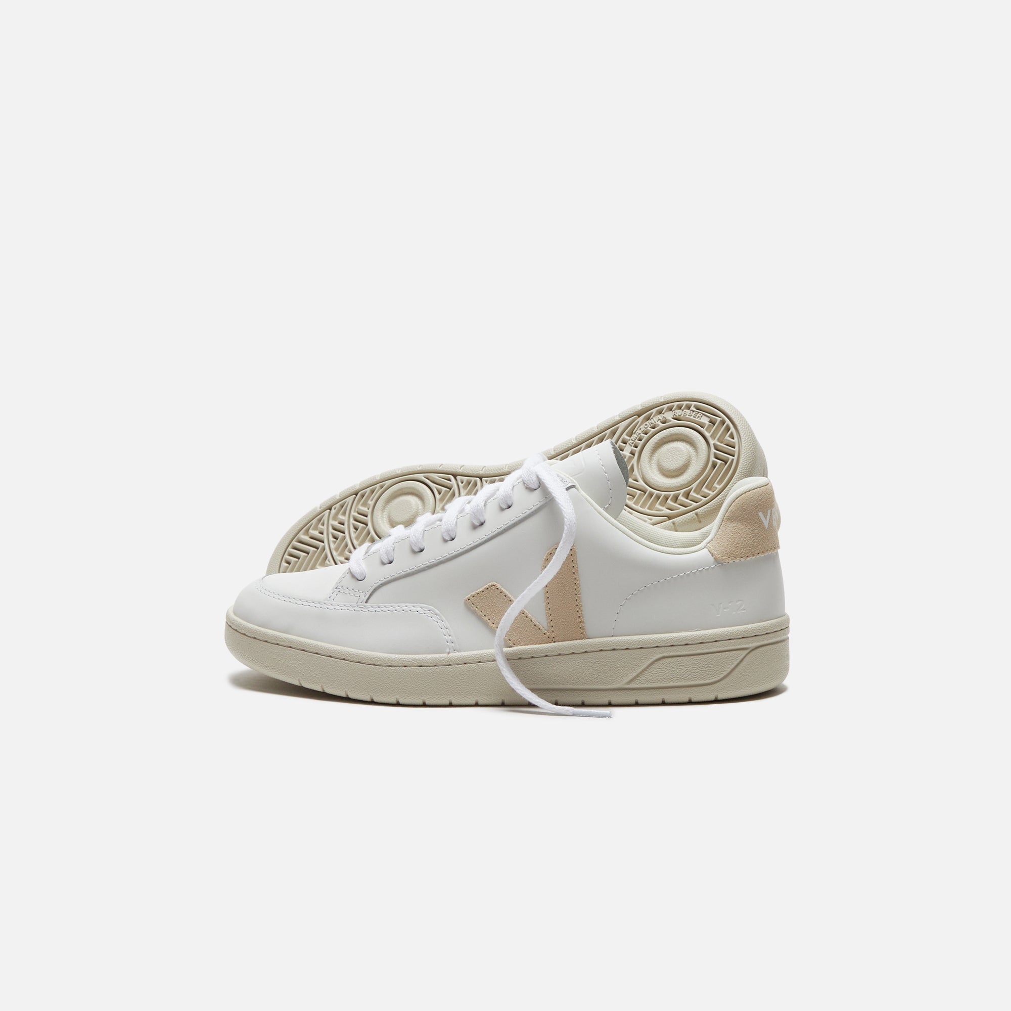 Veja V-12 Leather  - Extra White / Sable