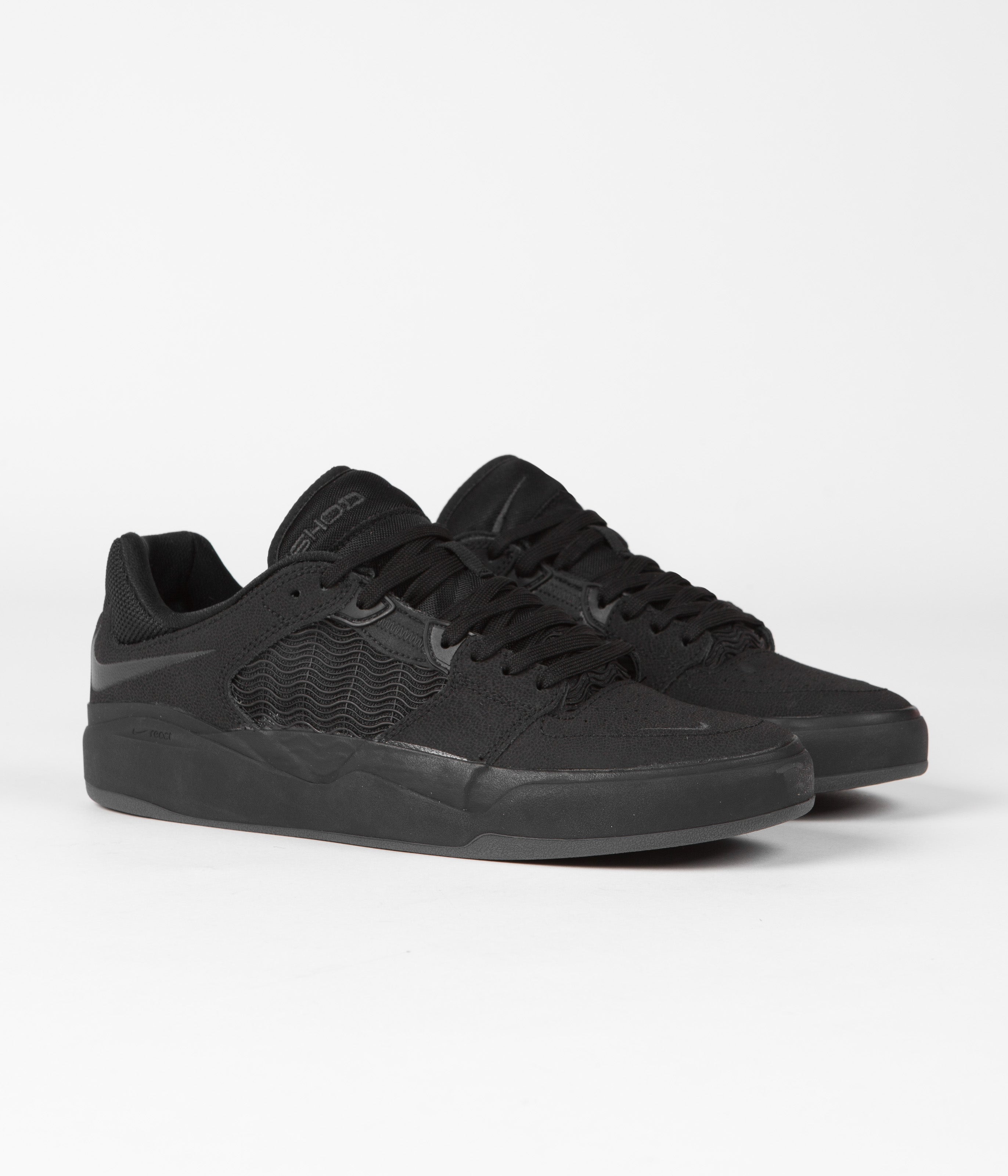 Nike SB Ishod Premium Shoes - Black / Black - Black - Black