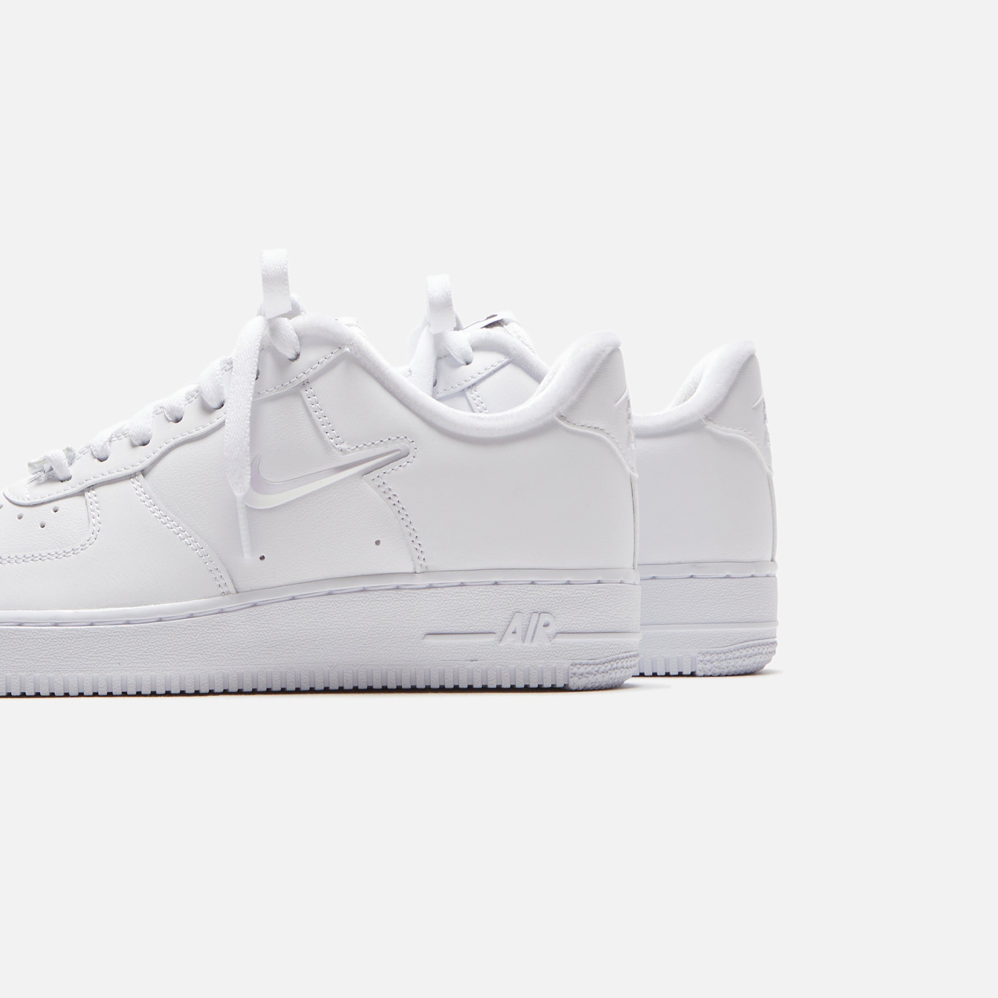 Nike WMNS Air Force 1 `07 SE - White / Multi / Color / Black