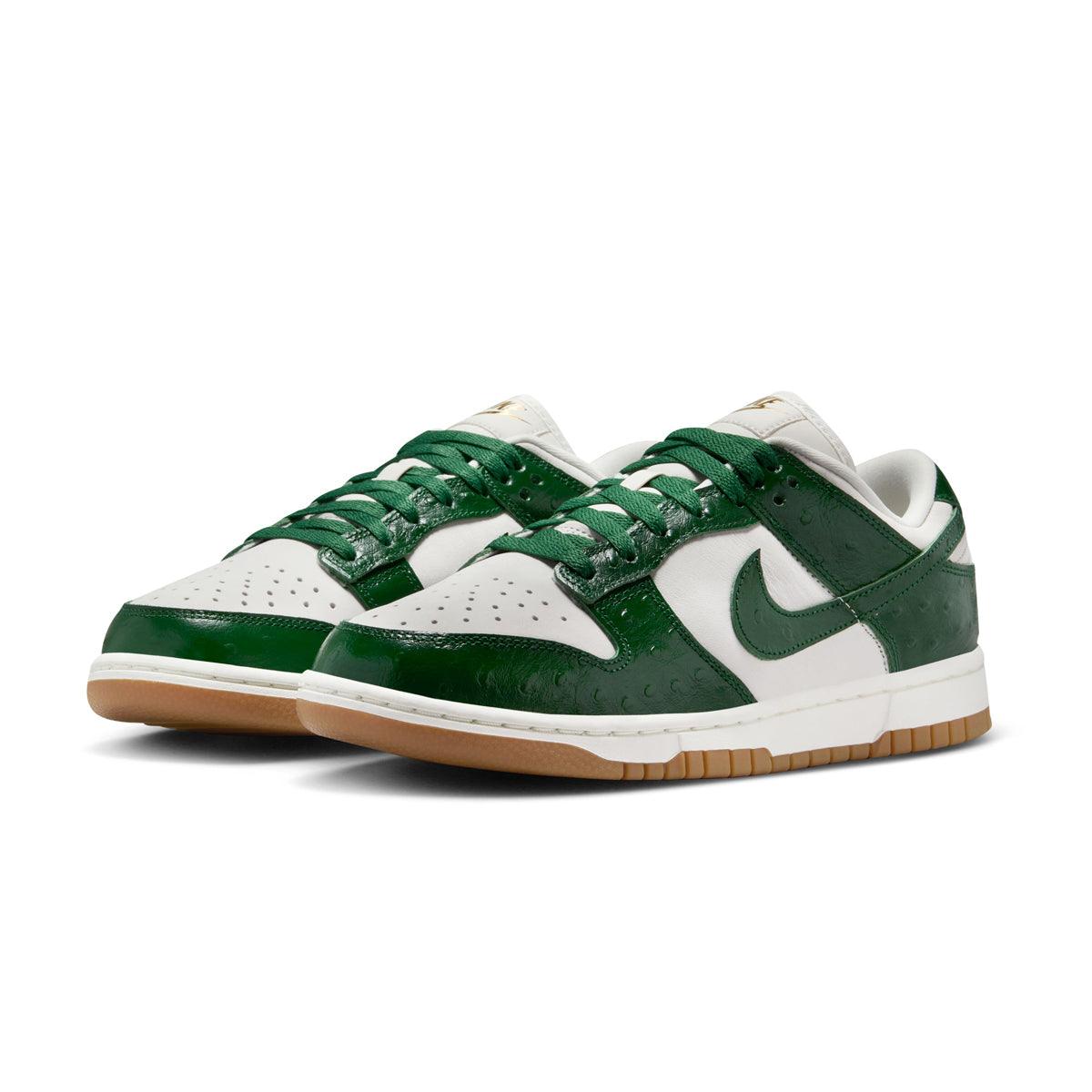 Wmns Dunk Low LX 'Gorge Green'