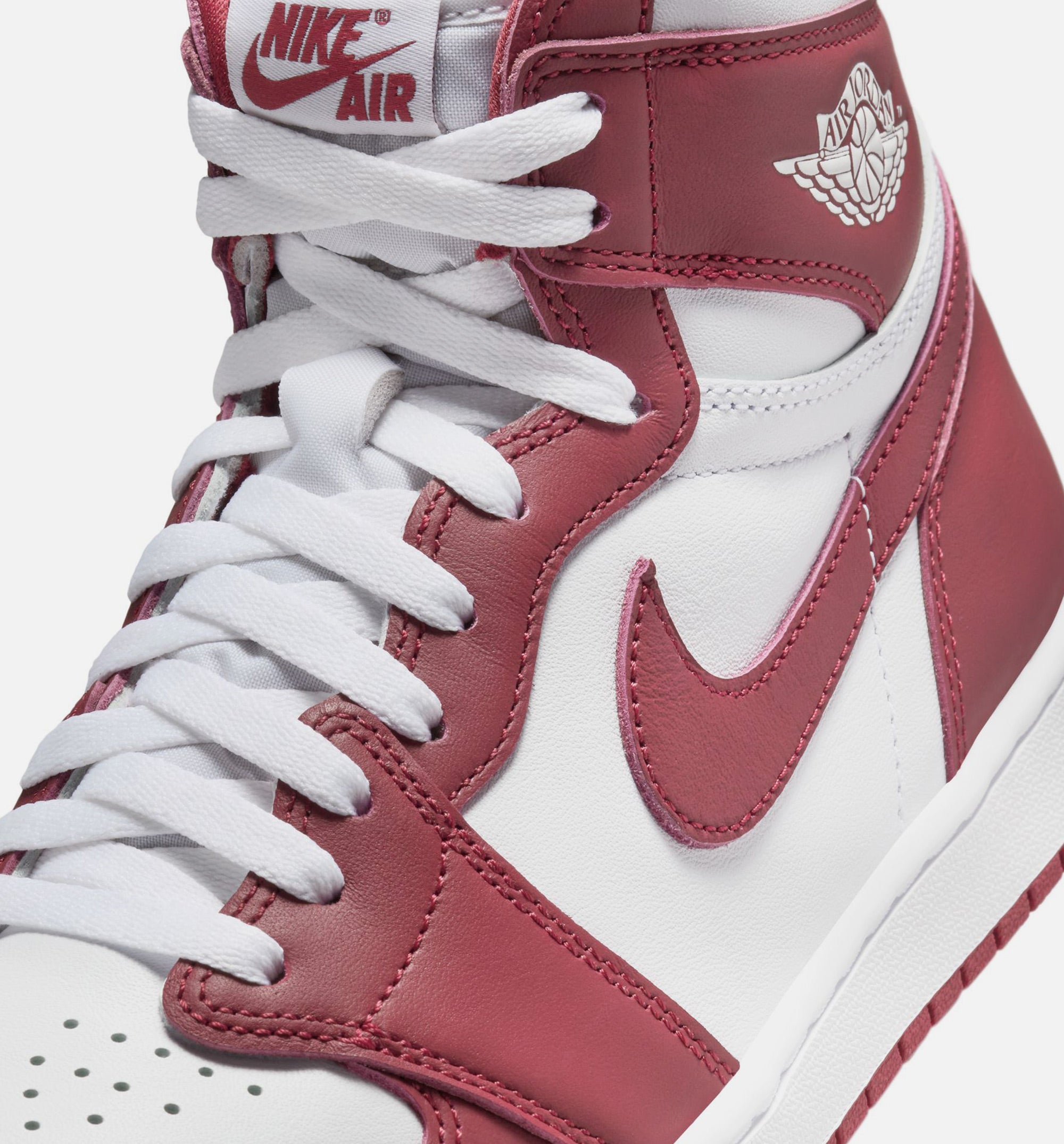 Air Jordan 1 Retro High OG Artisanal Red Mens Lifestyle Shoe - White/Team Red