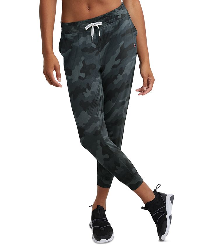 Women's Cropped Pull-On Camo-Print Jogging Pants