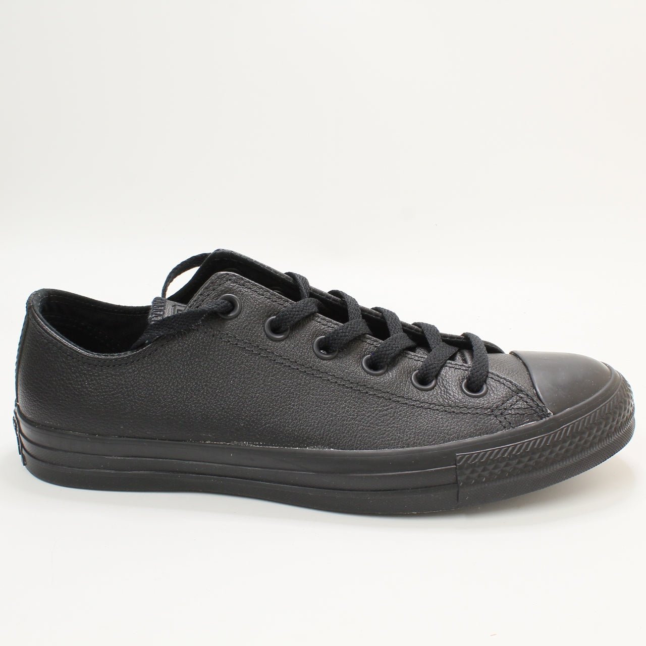 Odd Sizes- Mens Converse Allstar Low Lthr Black Mono Lth - UK Sizes Right 8/Left 7