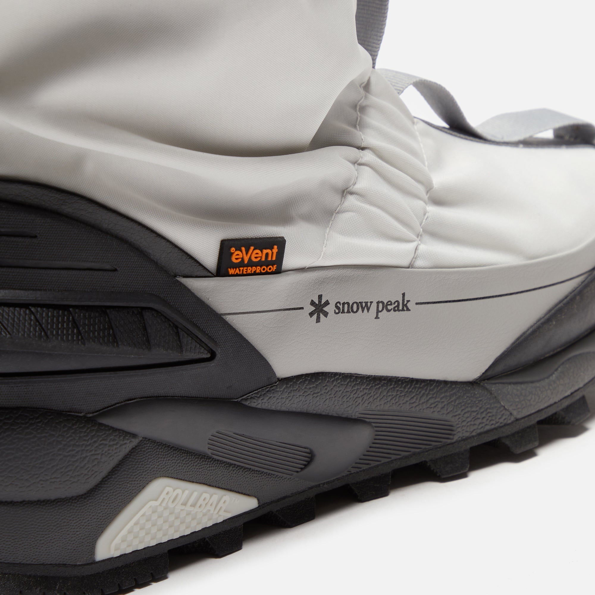 New Balance x Snow Peak Niobium Concept 3 - White / Grey