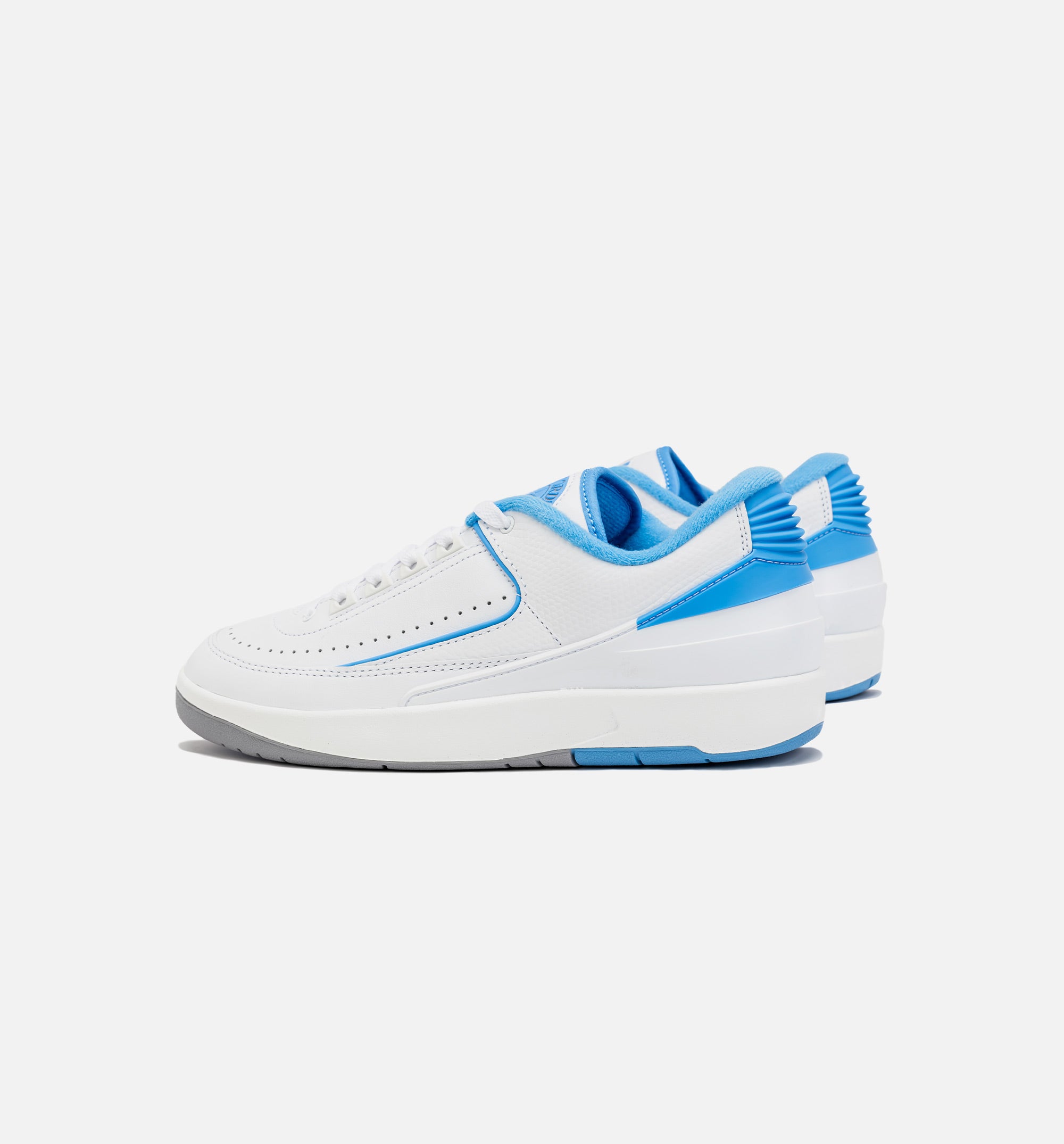 Air Jordan 2 Retro Low University Blue Mens Lifestyle Shoe - White/Blue