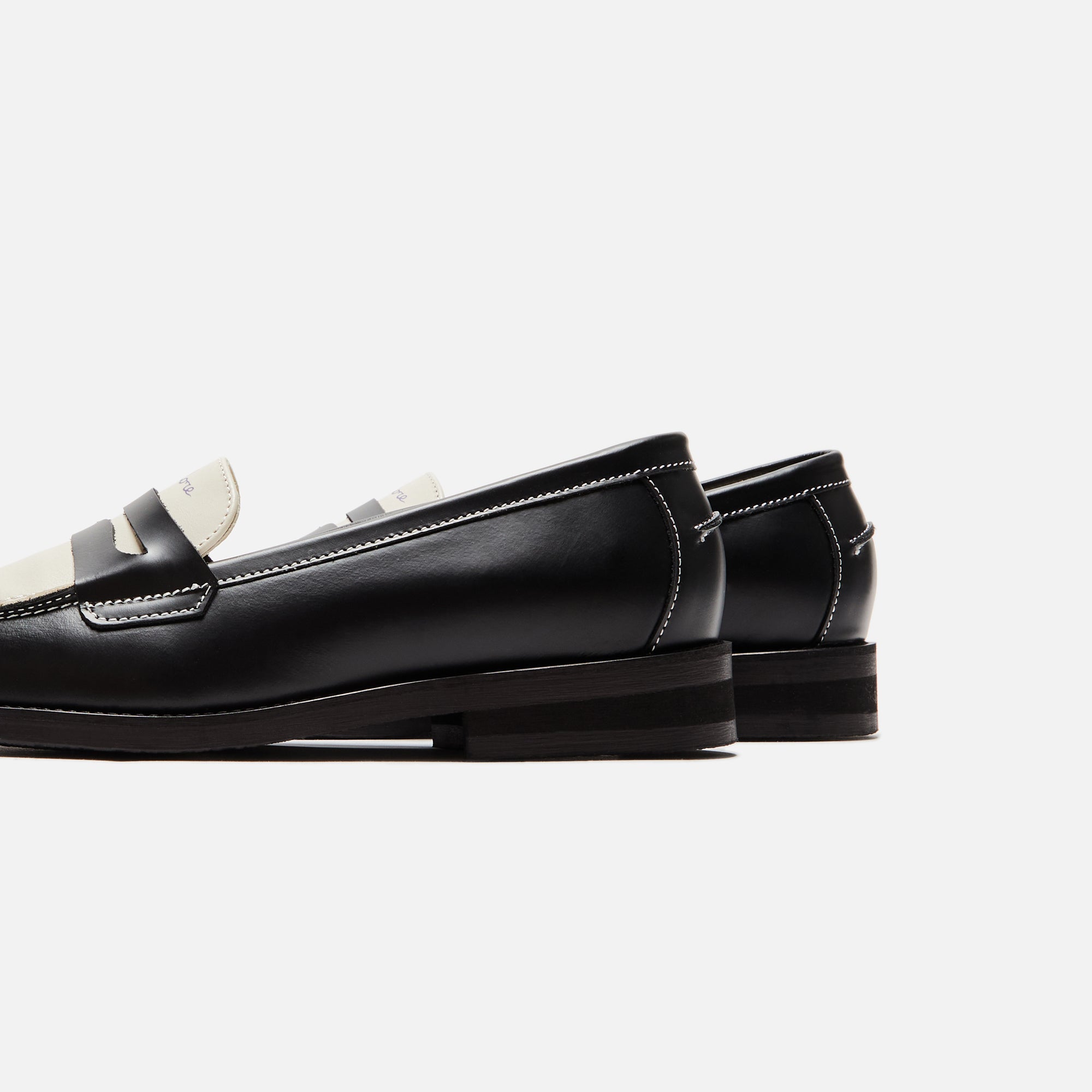 DUKE + DEXTER WMNS Kiss Penny Loafer - Black / White