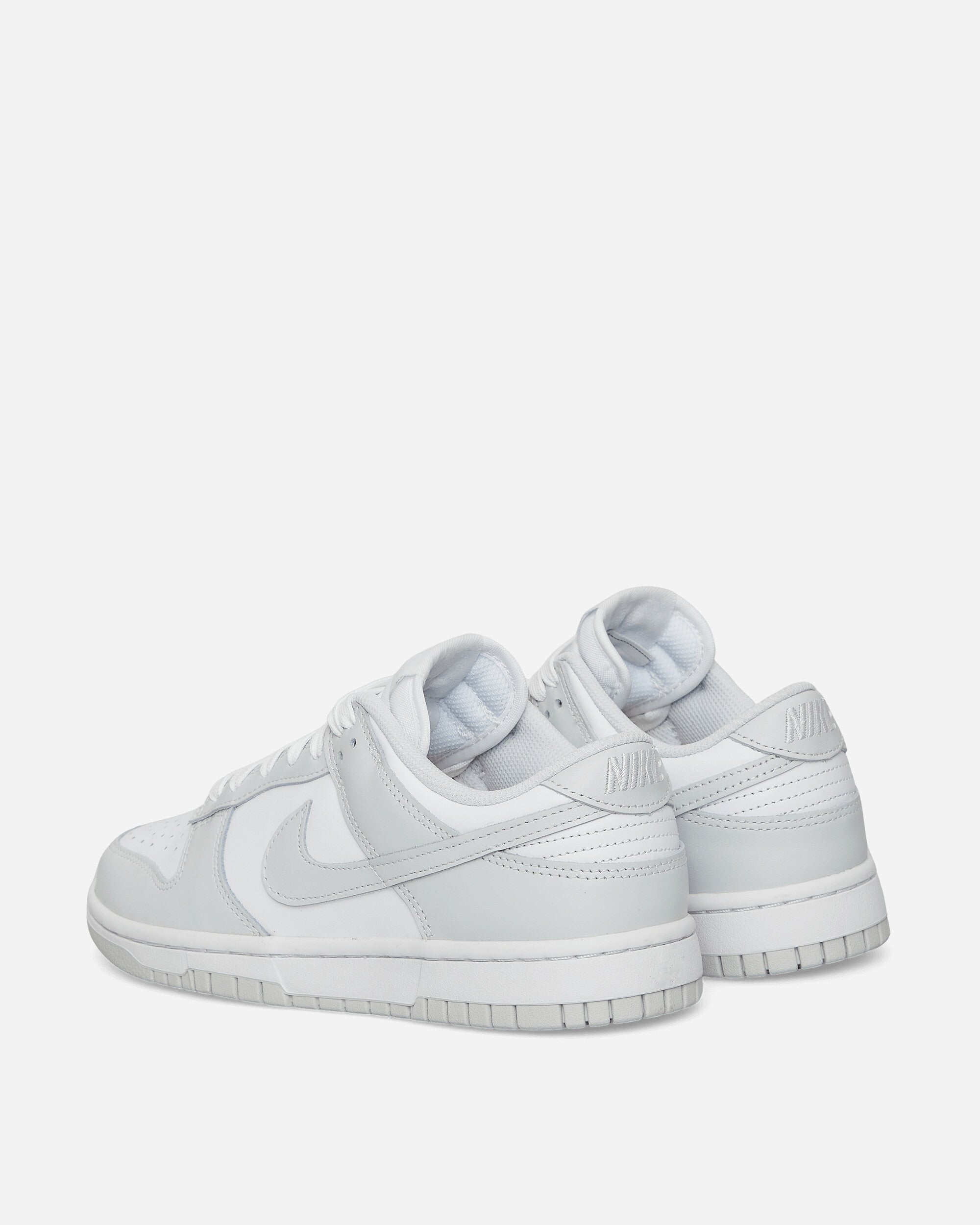 WMNS Dunk Low Retro Sneakers White / Photon Dust