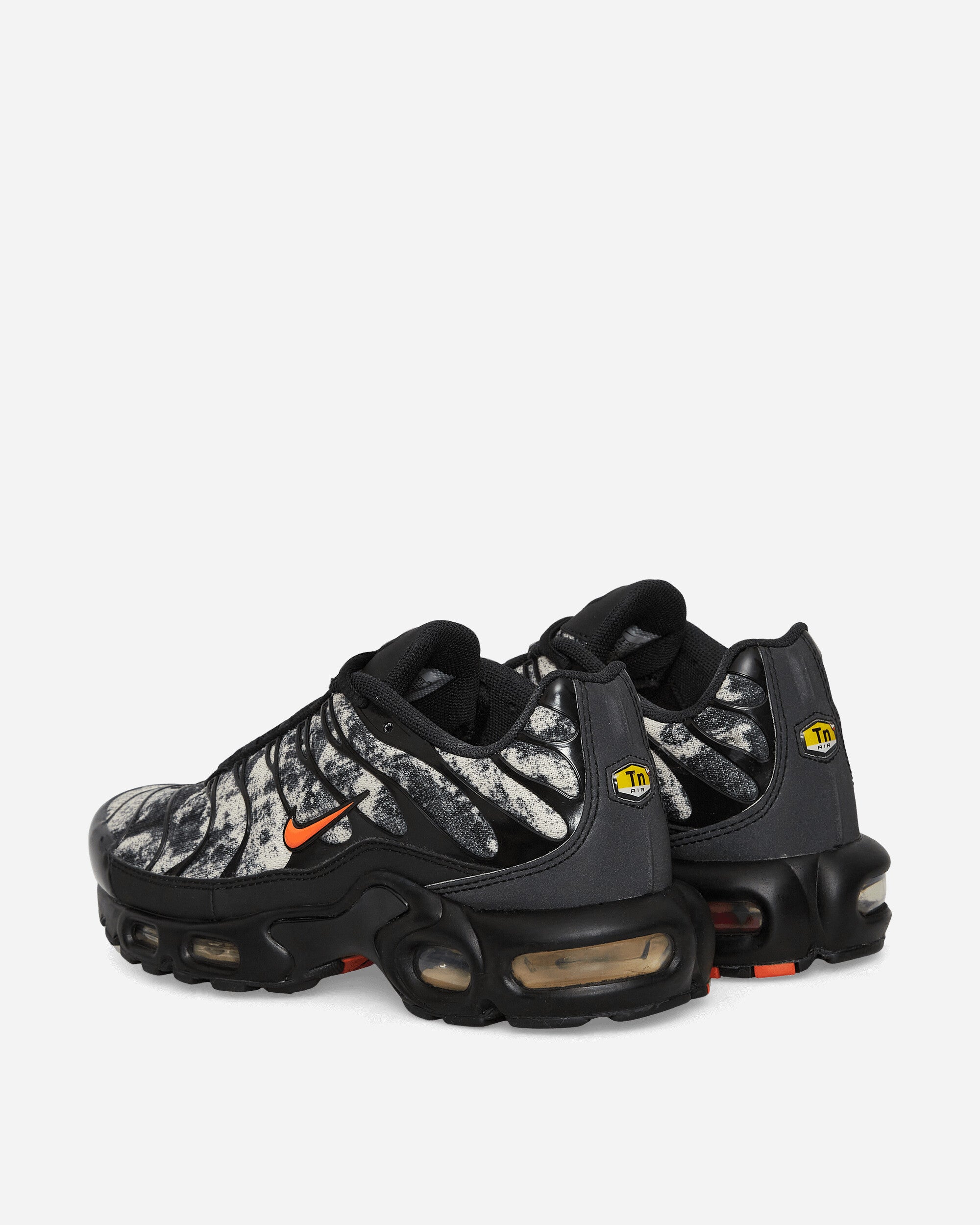 Air Max Plus Sneakers Black / Safety Orange / Sanddrift