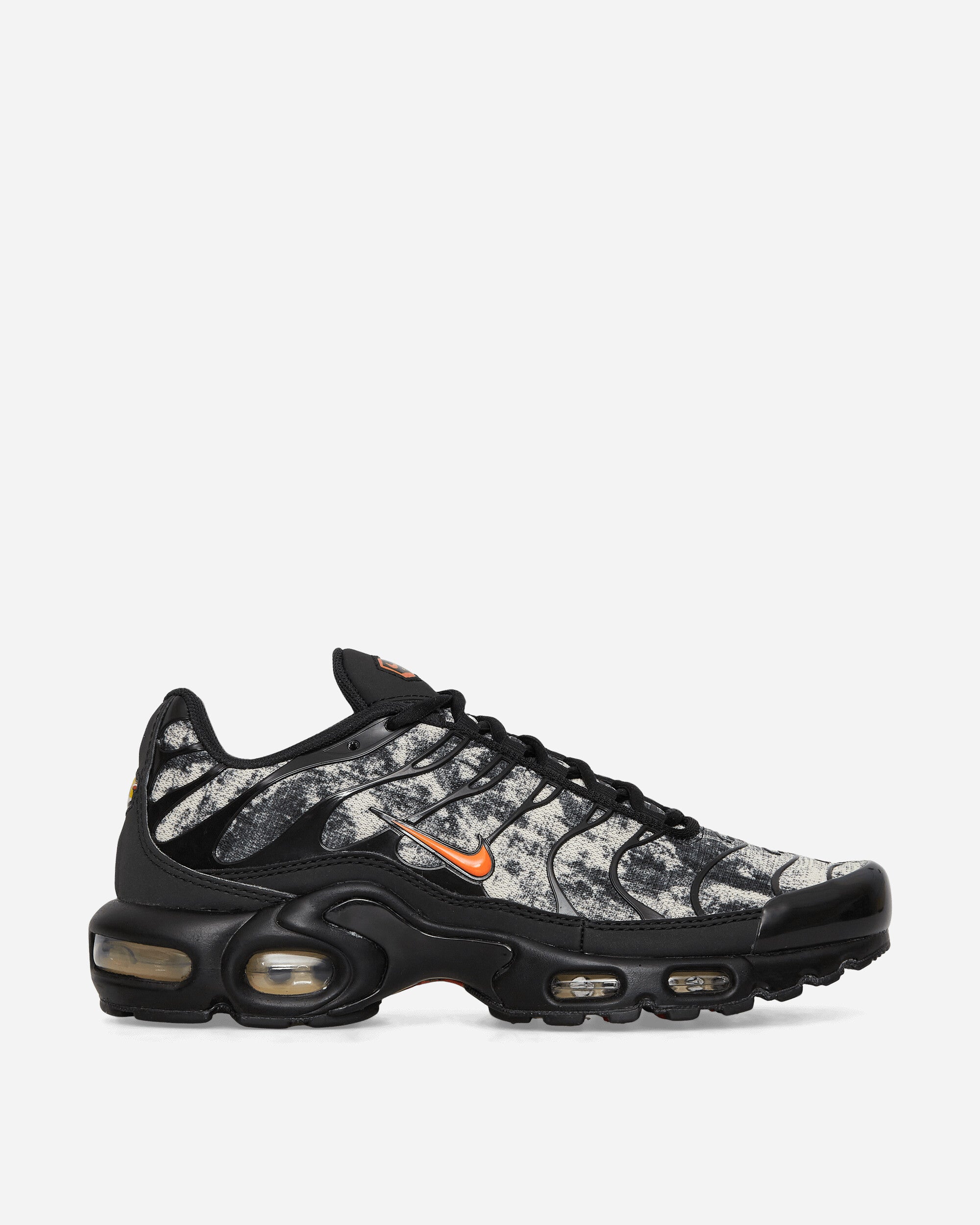 Air Max Plus Sneakers Black / Safety Orange / Sanddrift