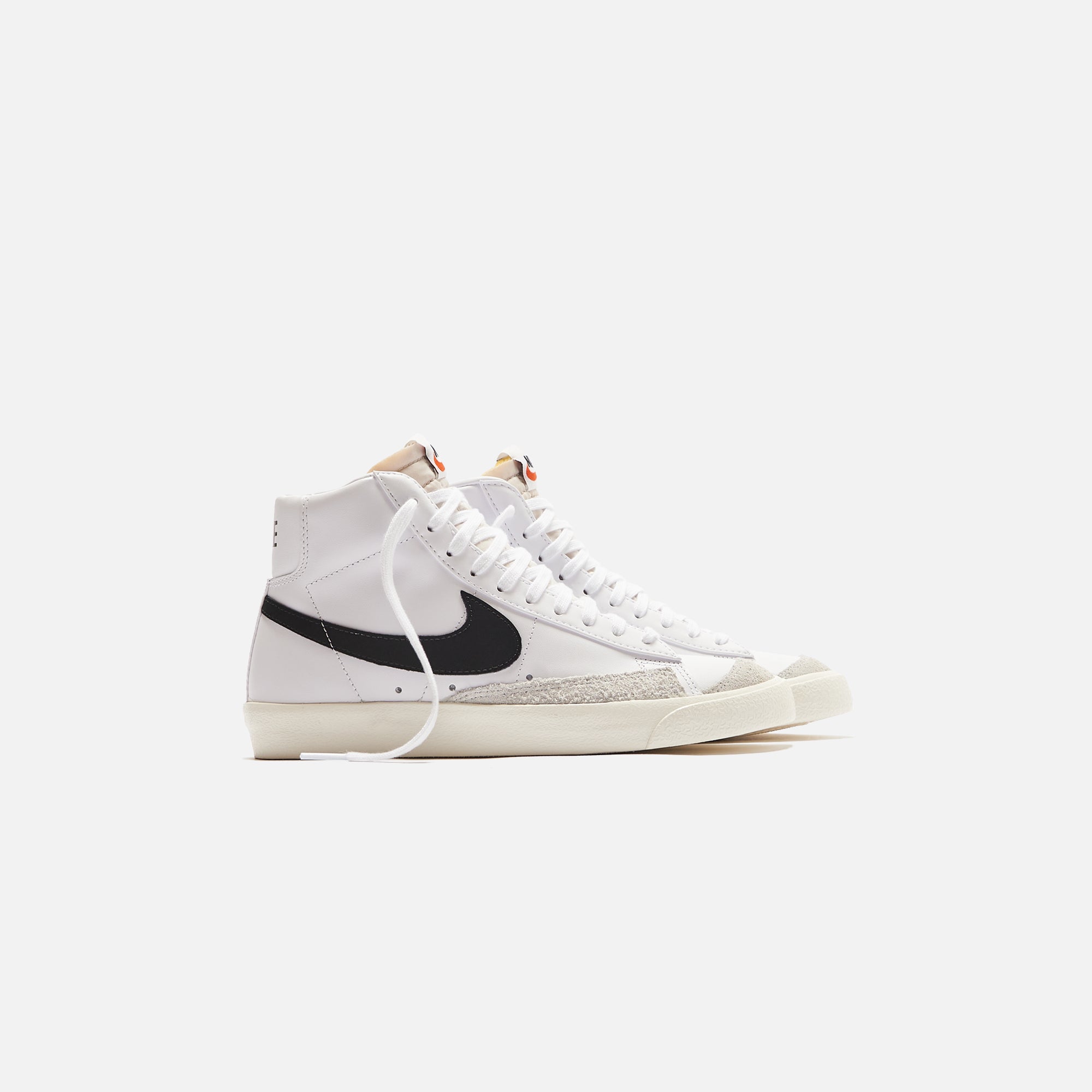 Nike WMNS Blazer Mid 77 - Vintage White / Black / Sail