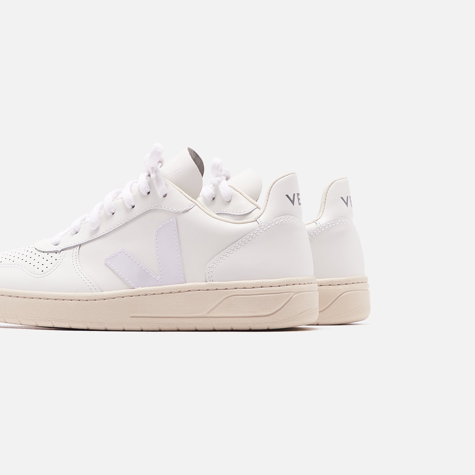 Veja V10 Low - White