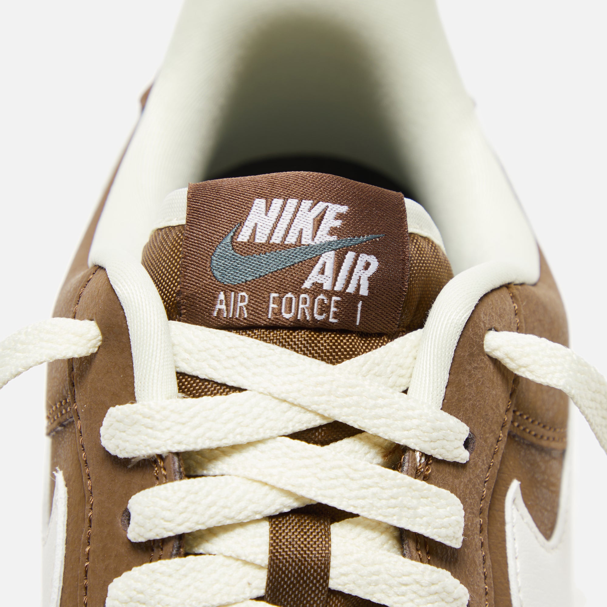 Nike Air Force 1 '07 - Cacao Wow / Coconut Milk / Vintage Green / Sail