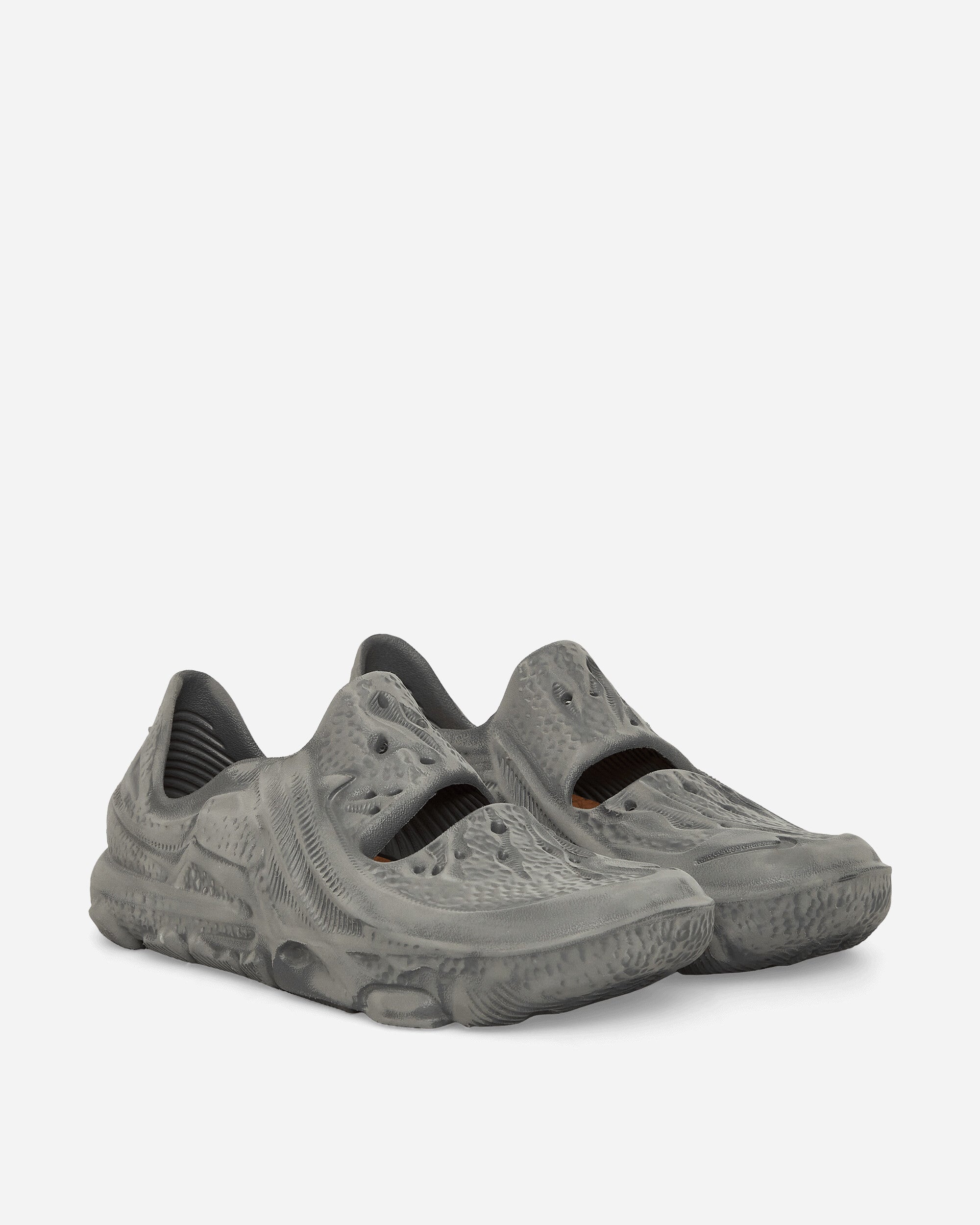 ISPA Universal Sneakers Smoke Grey