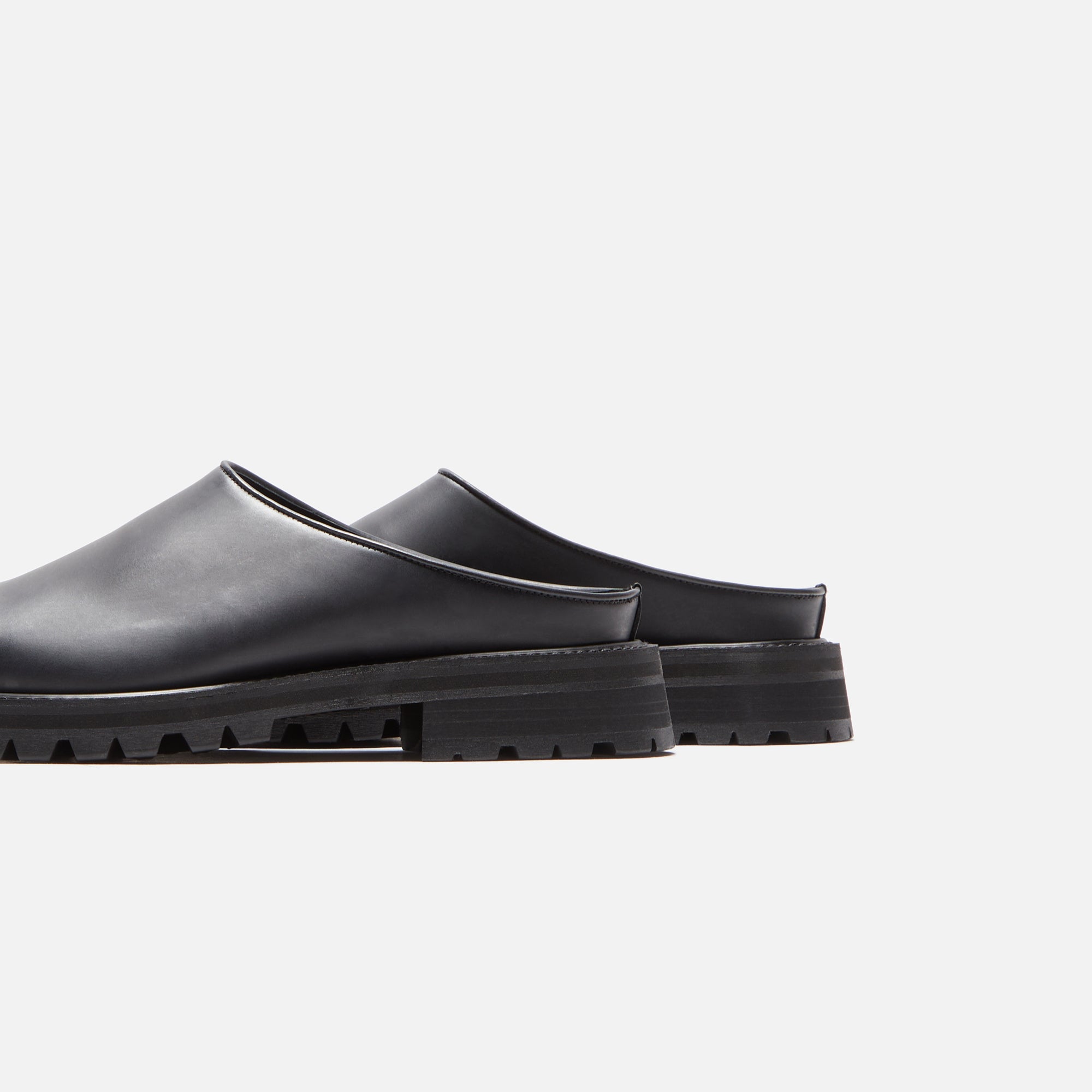 Hender Scheme Commando Mule - Black