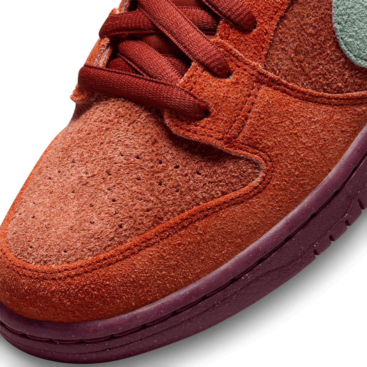 SB Dunk Low Pro Premium 'Mystic Red Rosewood'