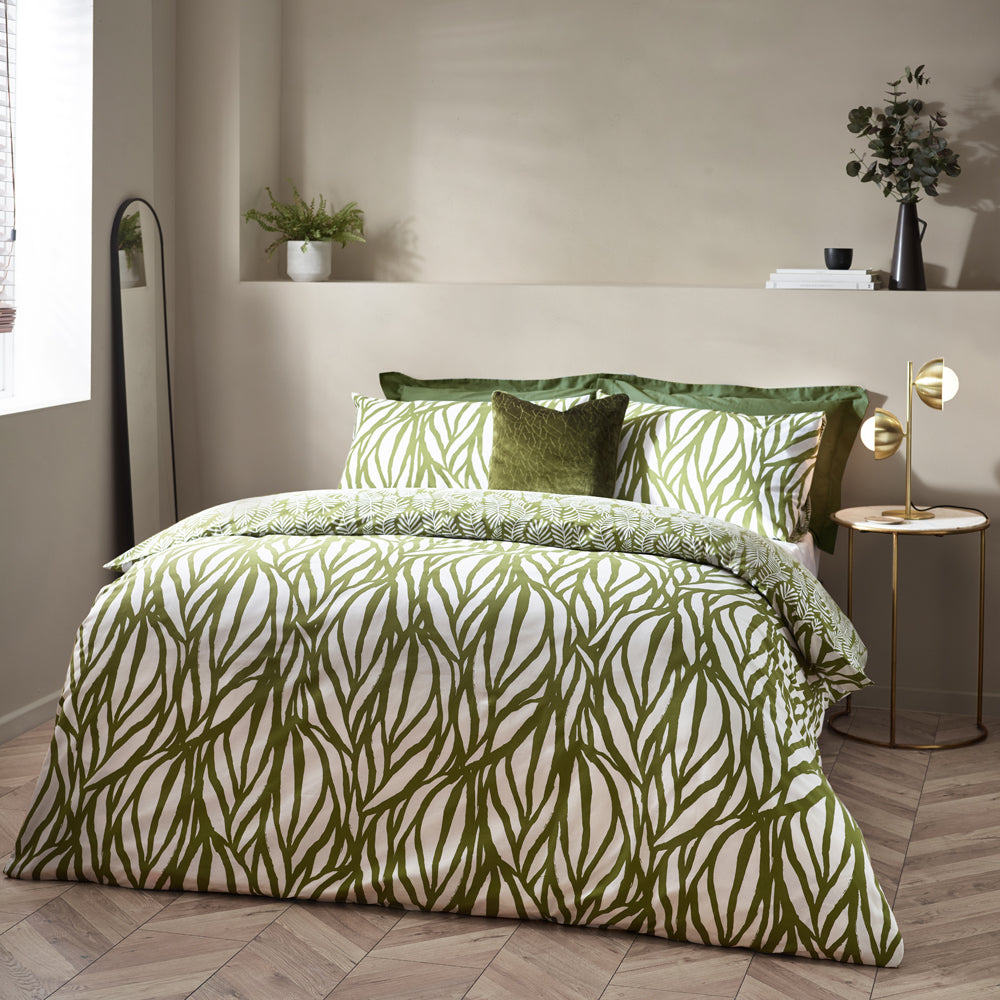 FrondGreenAbstractCottonRichReversibleDuvetCoverSetOliveH?EM