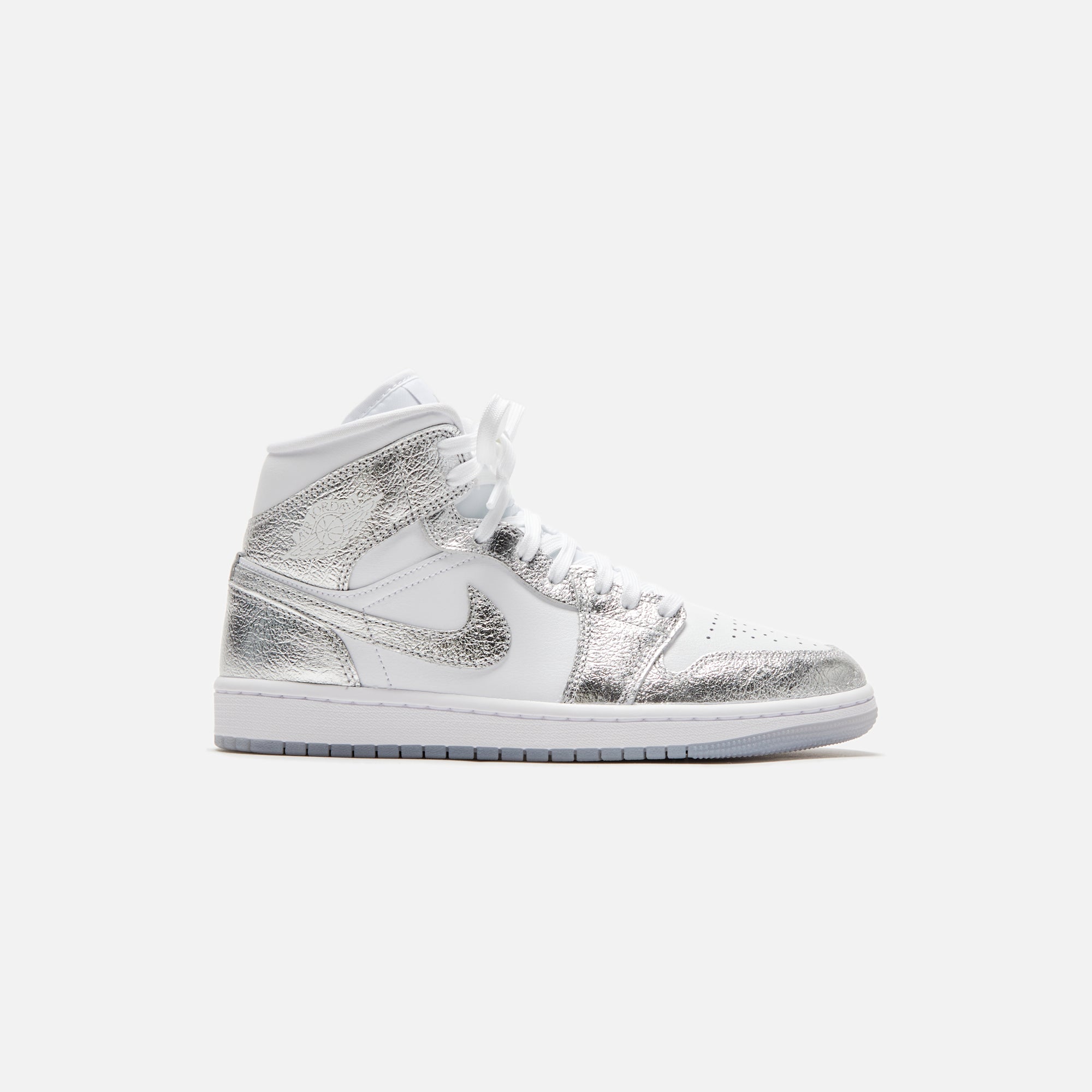 Nike WMNS Air Jordan 1 Mid SE - White / Metallic Silver