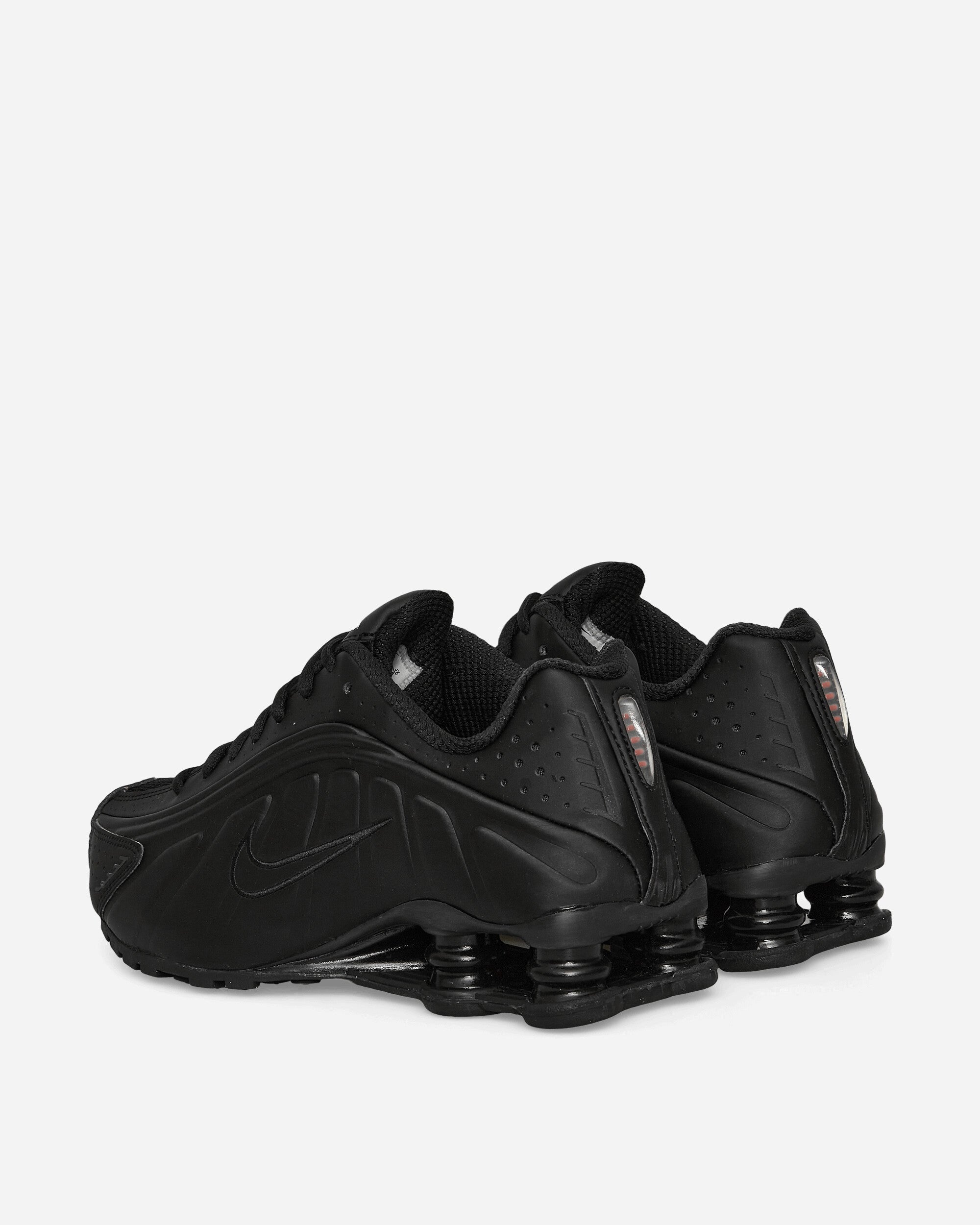 WMNS Shox R4 Sneakers Black