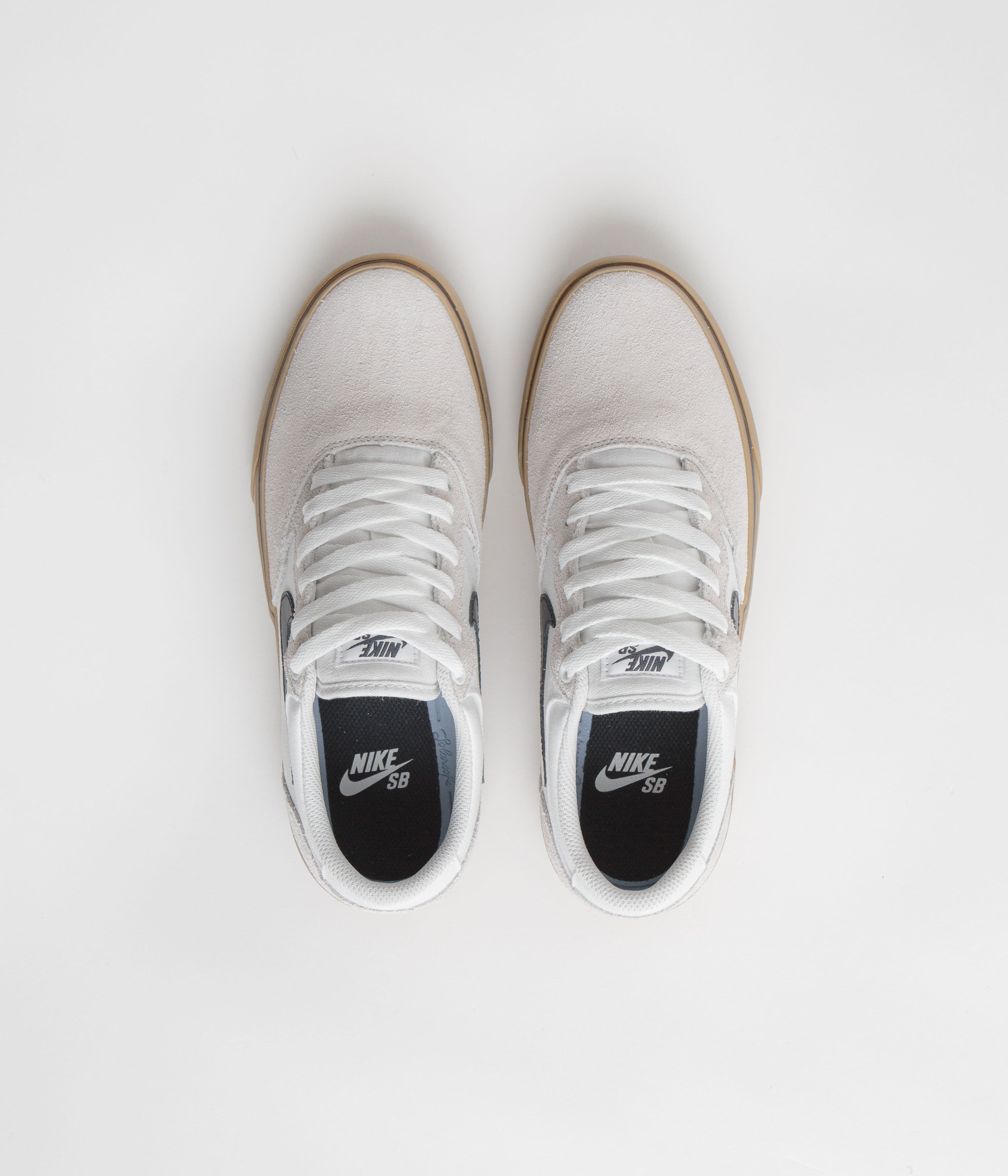 Nike SB Chron 2 Shoes - White / Obsidian - White - Gum Light Brown