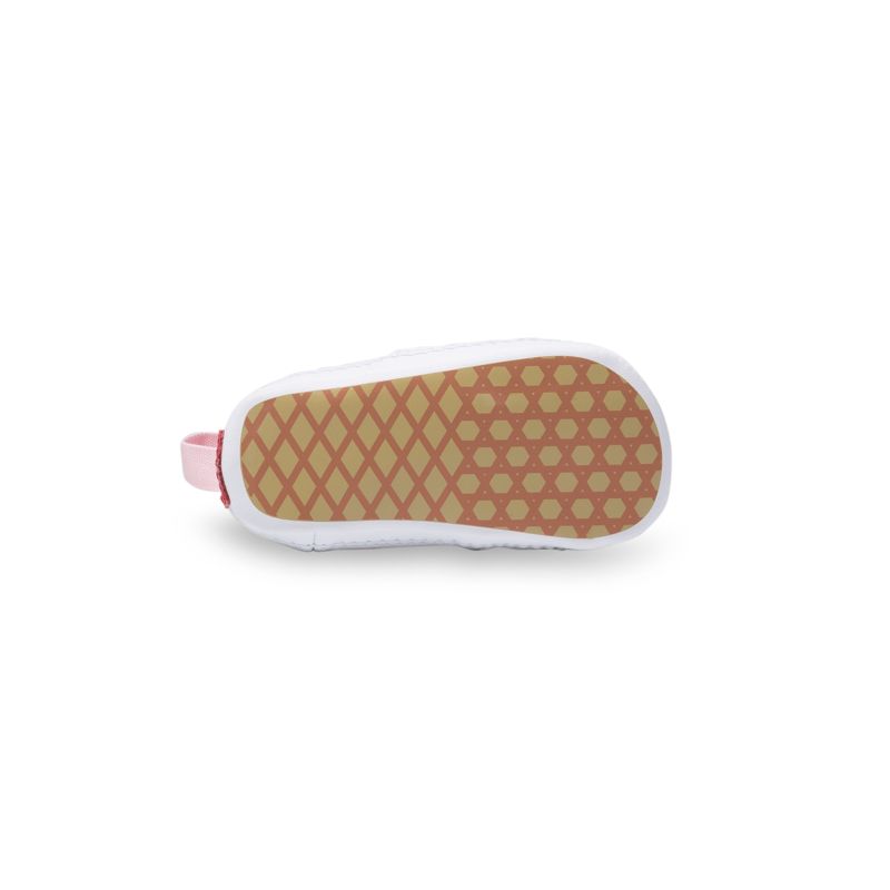 Infant Checkerboard Slip-On V Crib