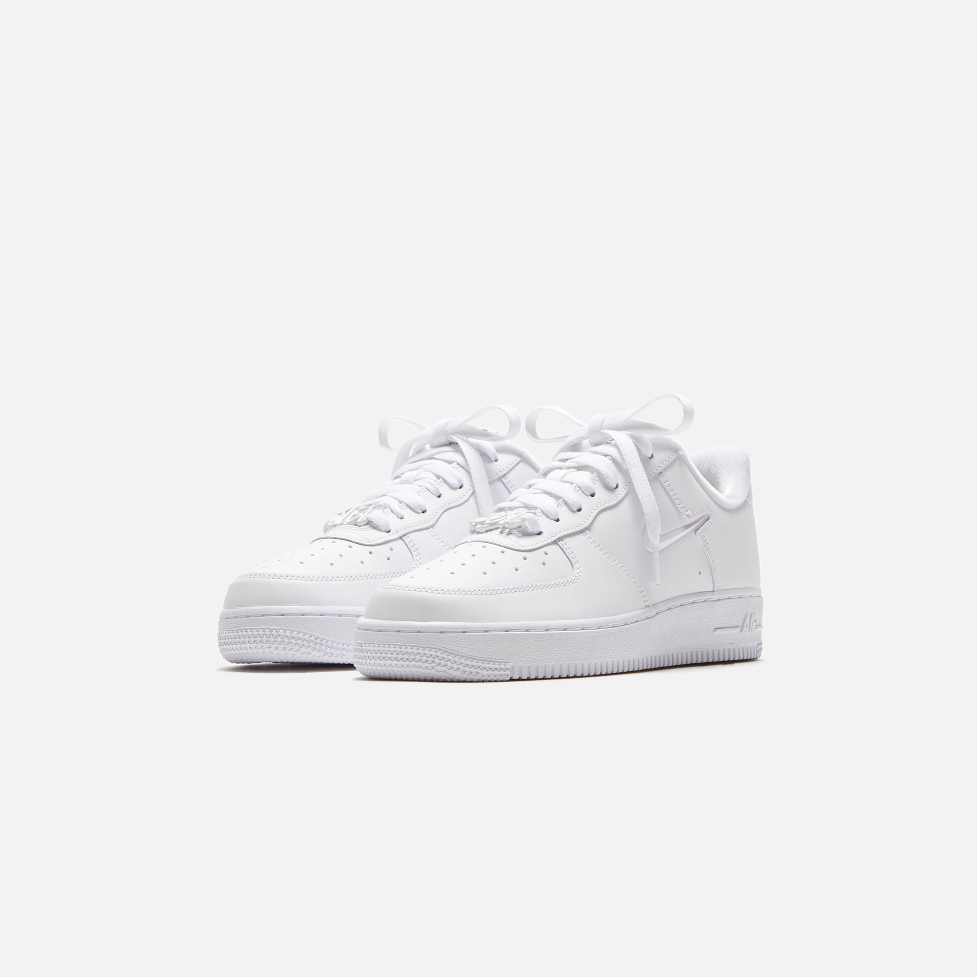 Nike WMNS Air Force 1 `07 SE - White / Multi / Color / Black