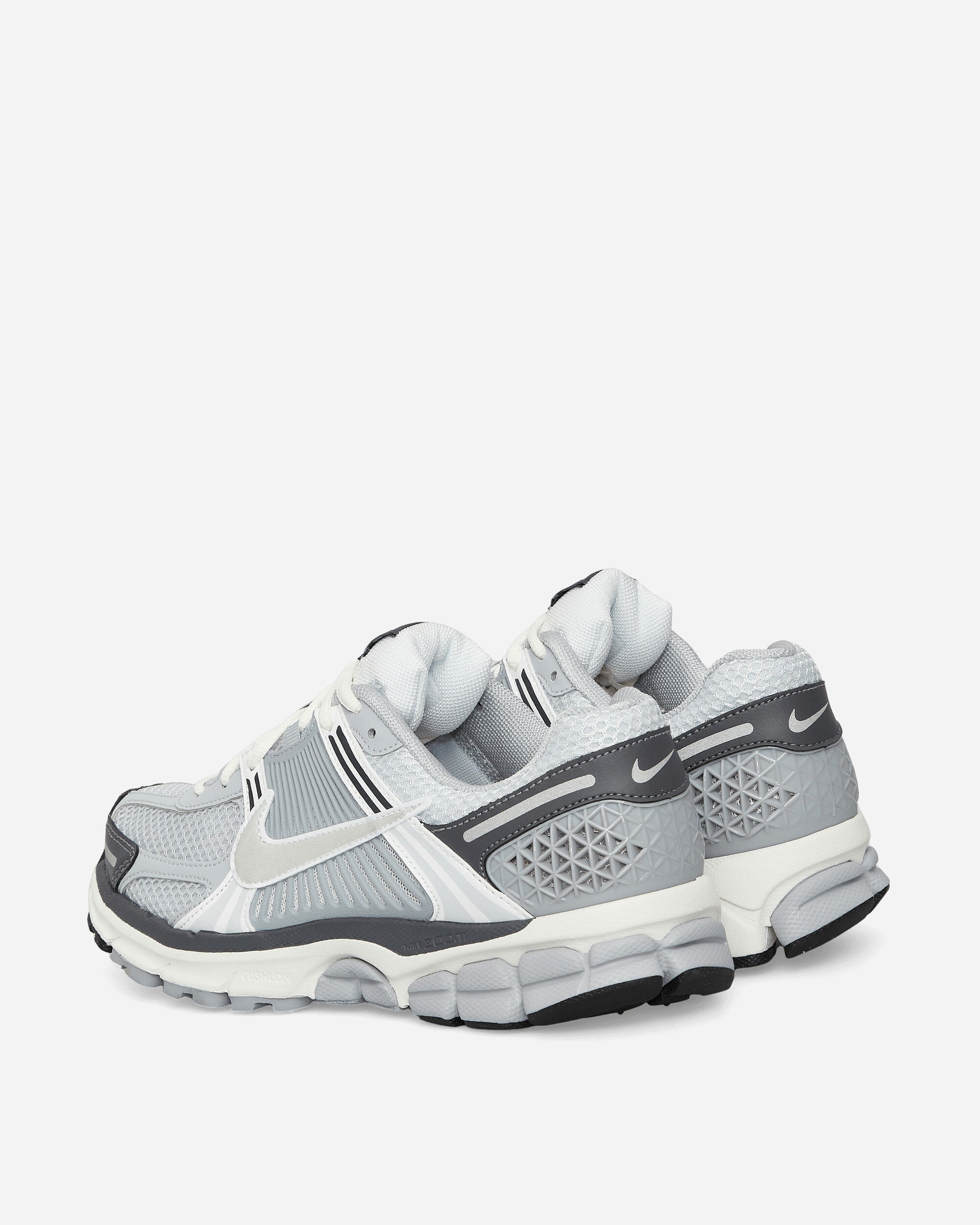 WMNS Zoom Vomero 5 Sneakers Pure Platinum / Metallic Silver