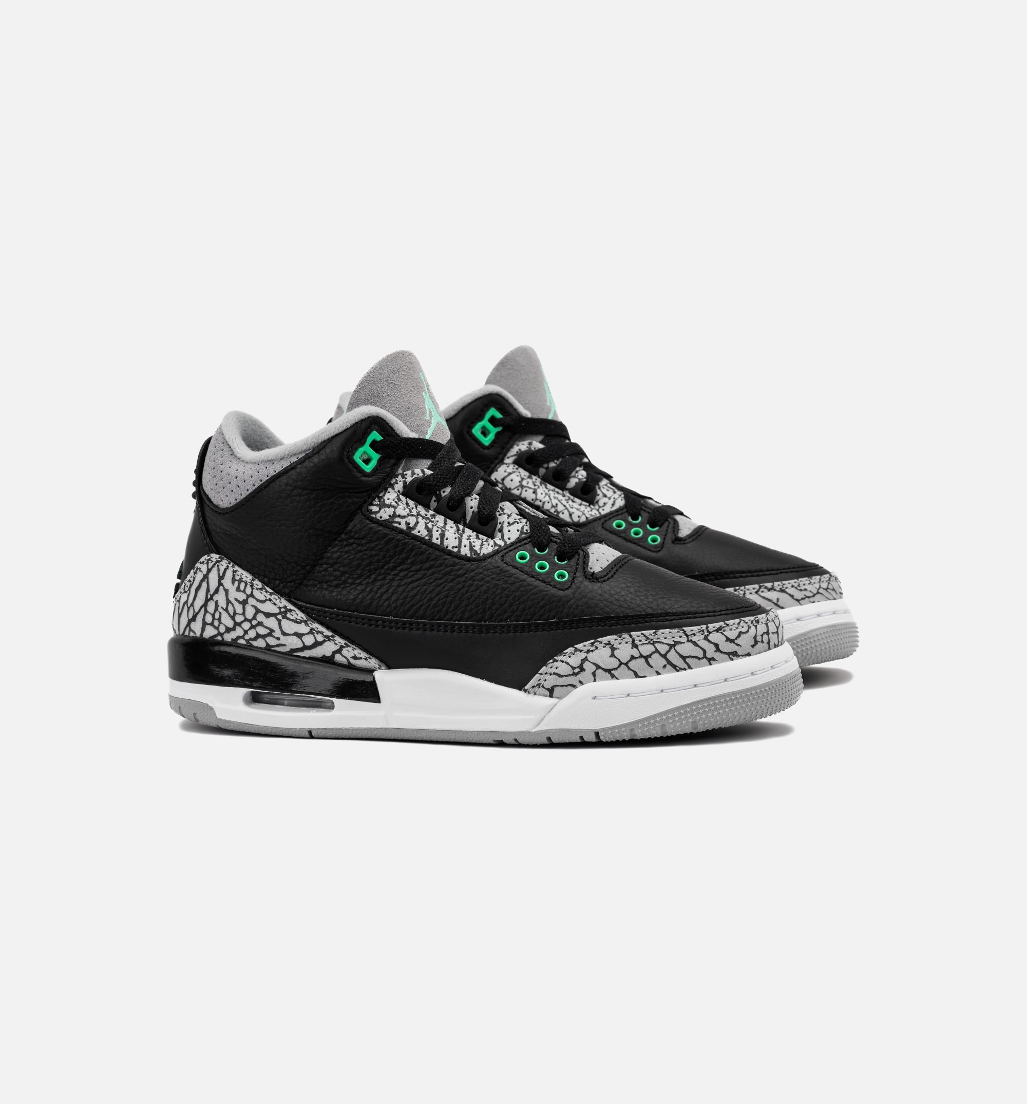 Air Jordan 3 Retro Green Glow Grade School Lifestyle Shoe - Black/Green Glow/Wolf Grey/White