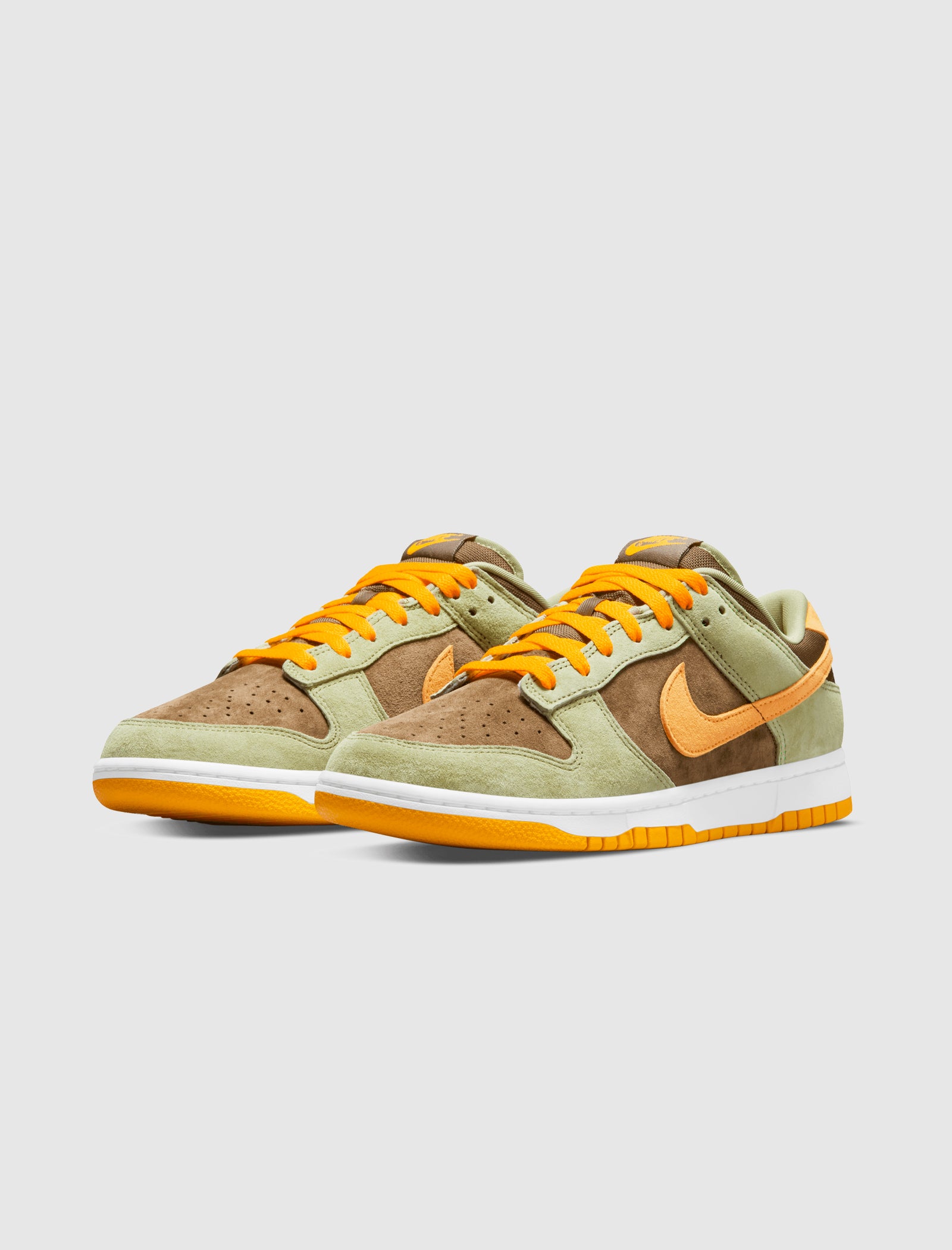 DUNK LOW SE 